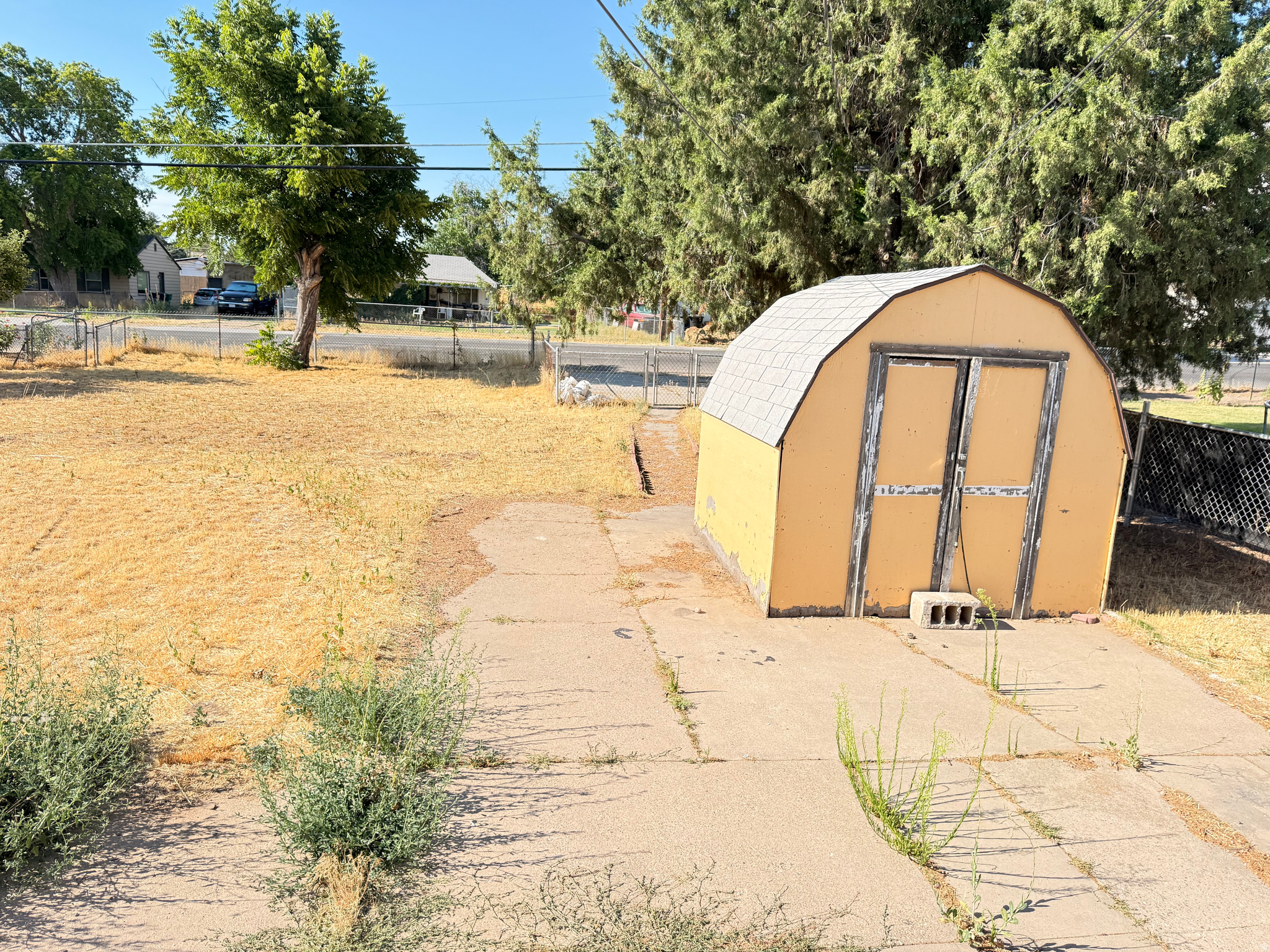 main property photo 13