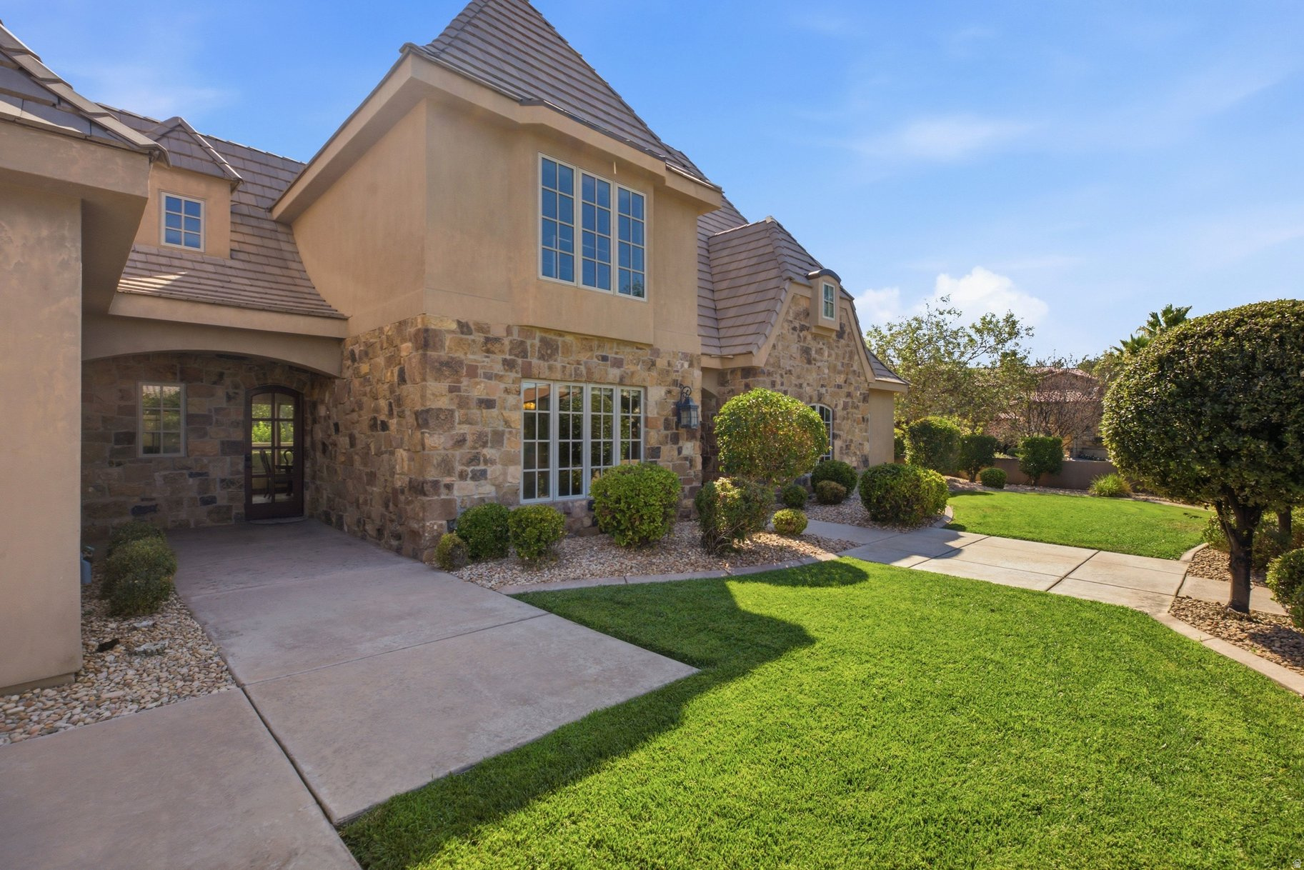 main property photo 62
