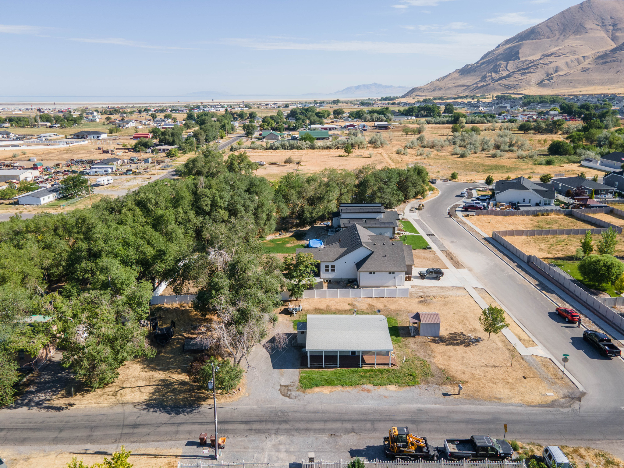 main property photo 38