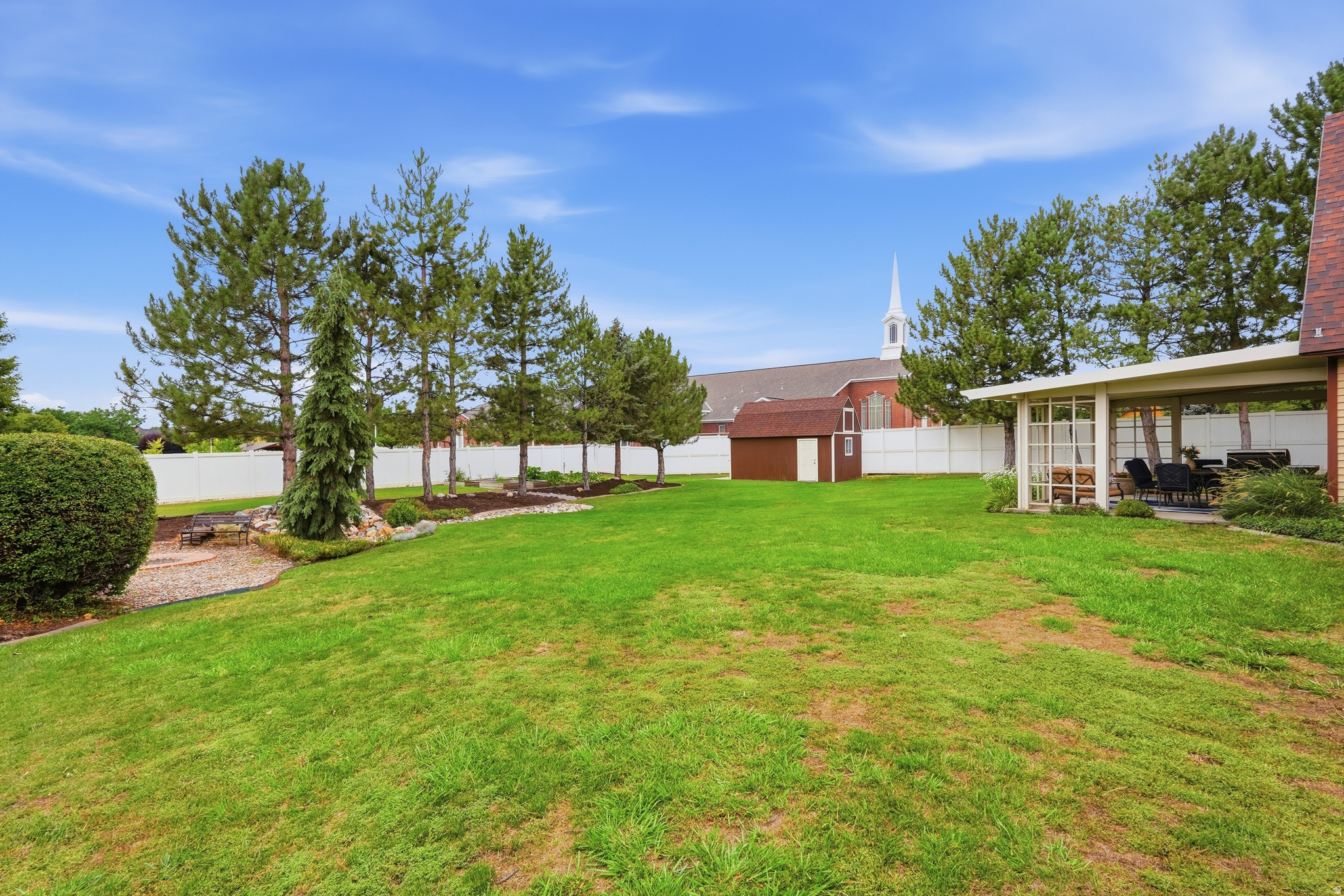 main property photo 27