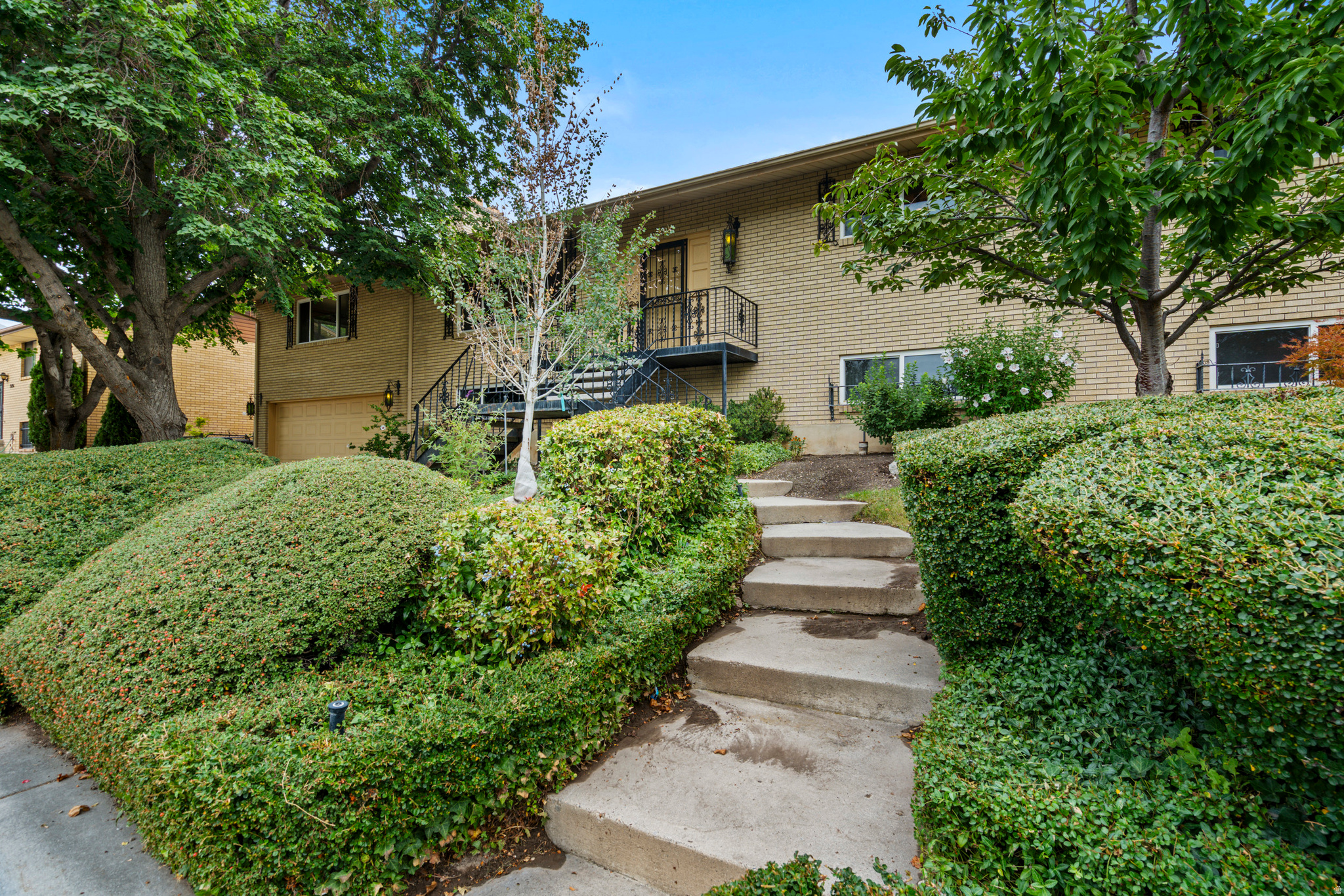 main property photo 51