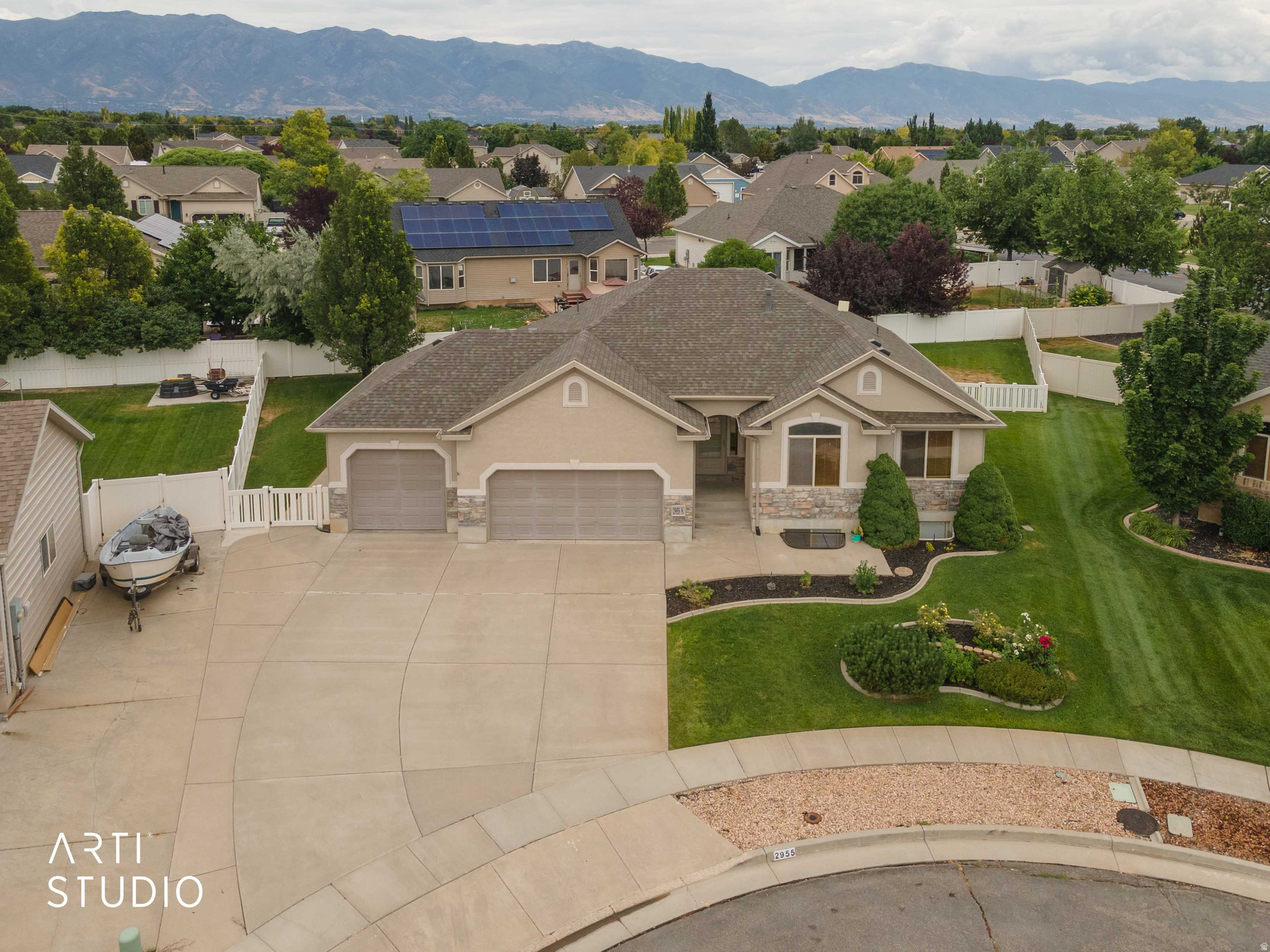 main property photo 50