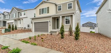 image of property with 4 Bed | 4 Bath | 2,582 Sqft