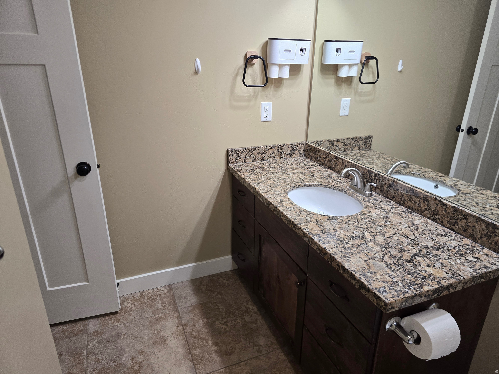 main property photo 51