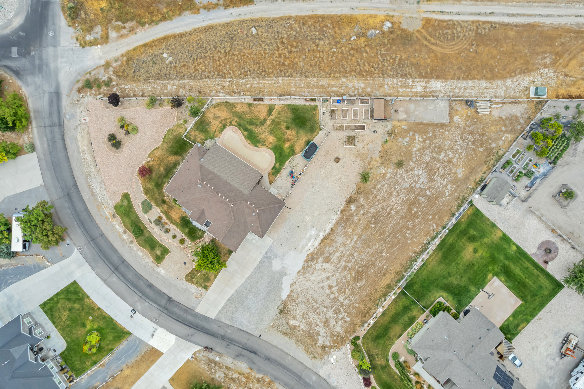main property photo 46