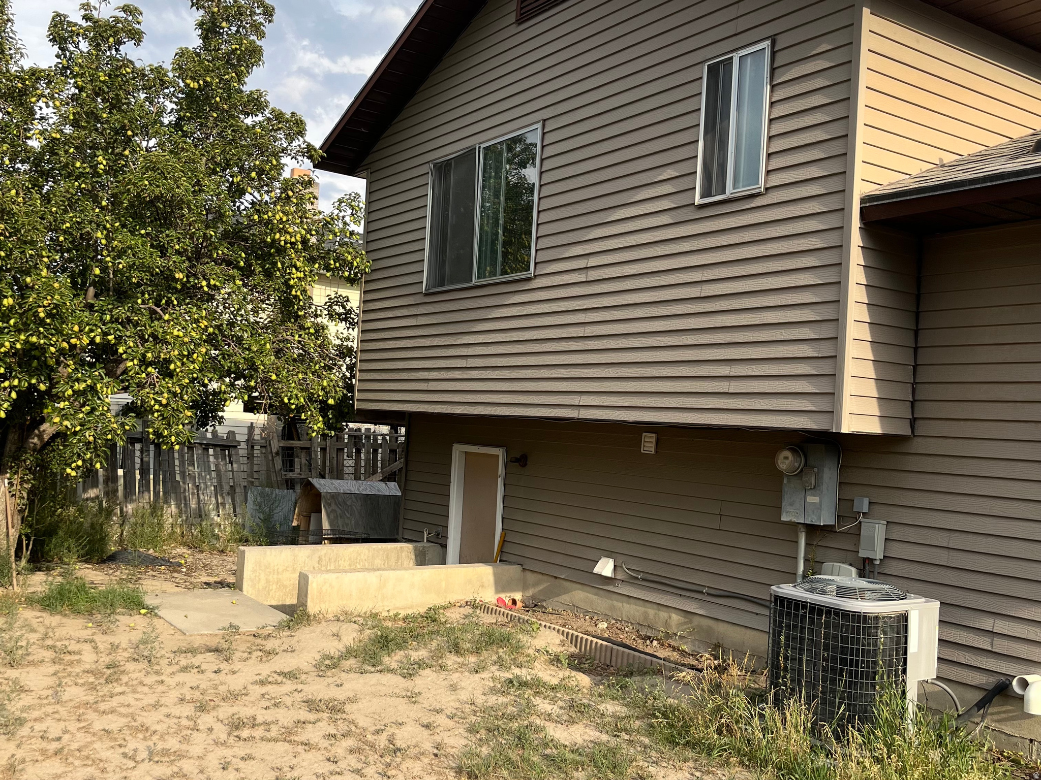 main property photo 28