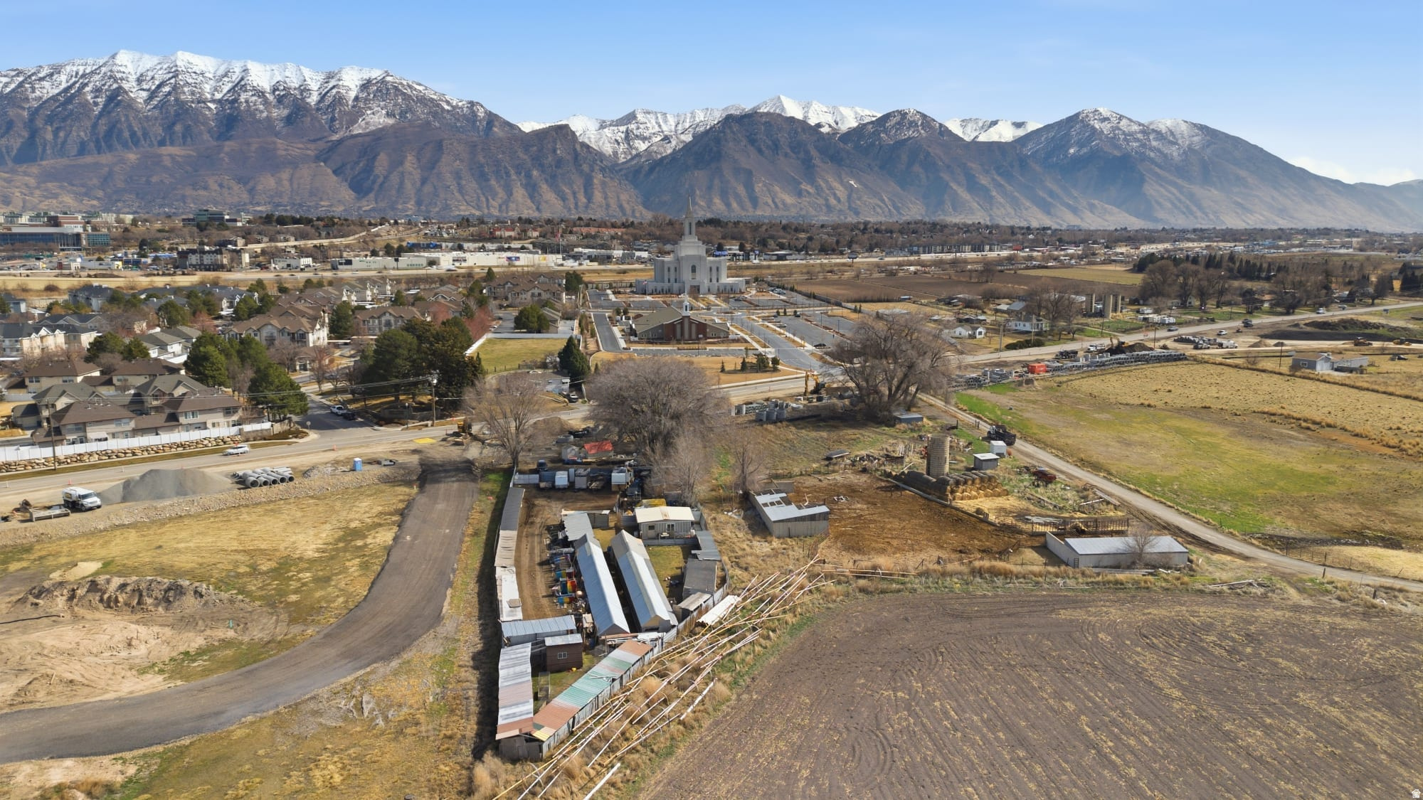 main property photo 8