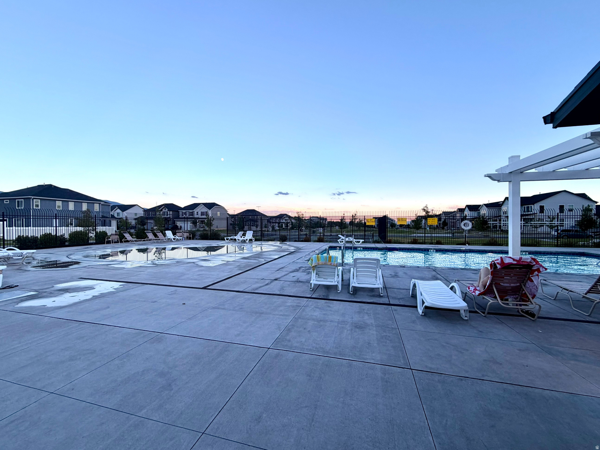 main property photo 54