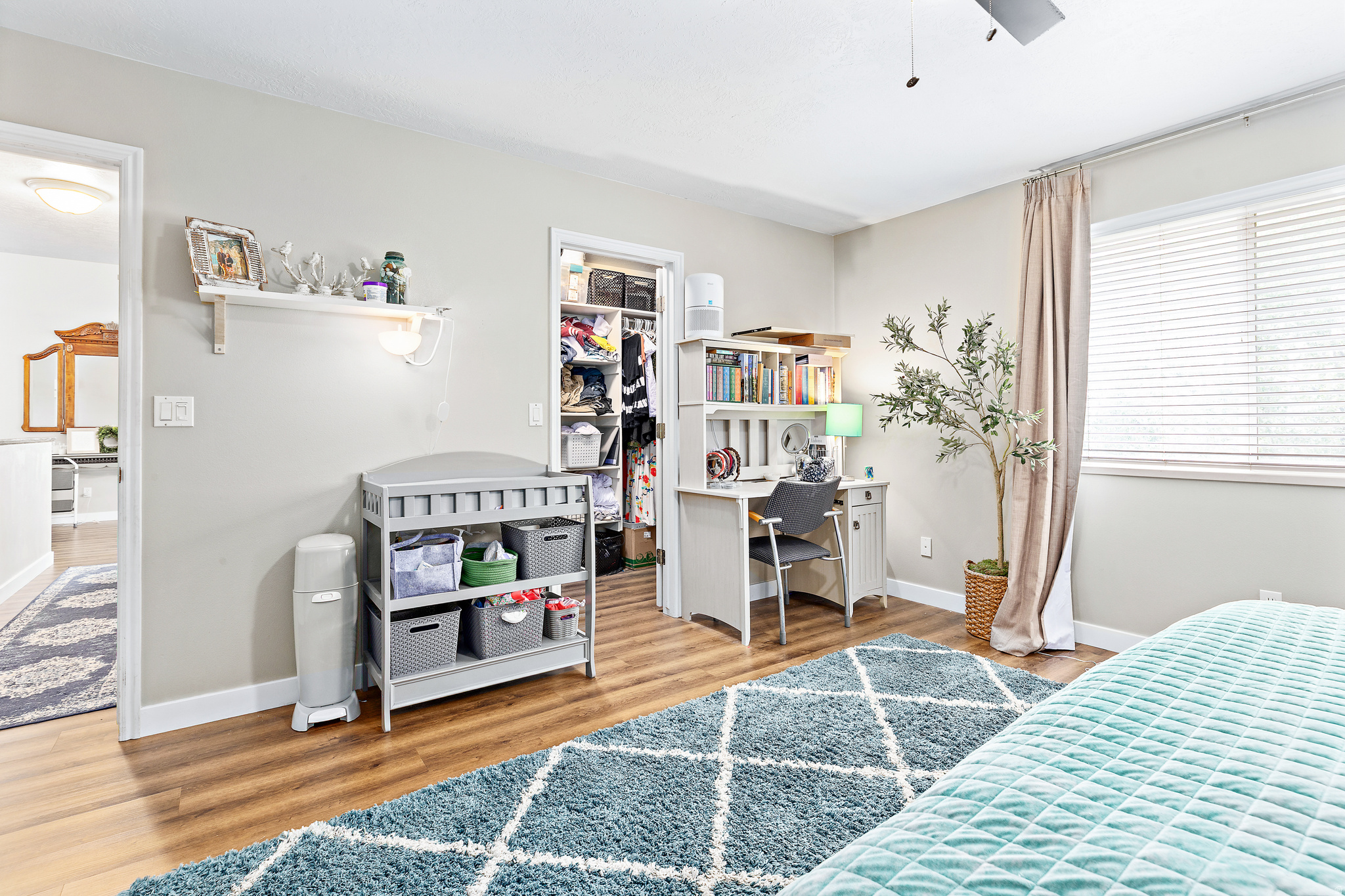 main property photo 11