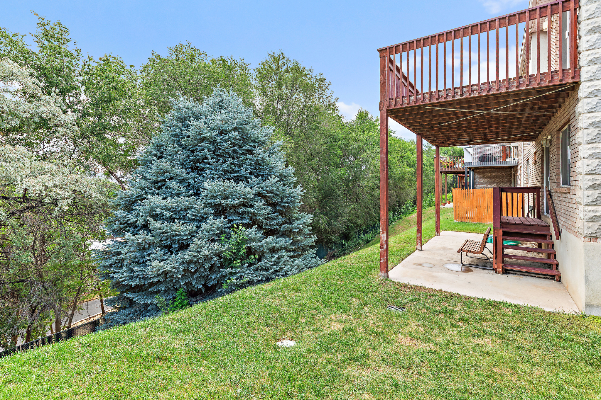 main property photo 22