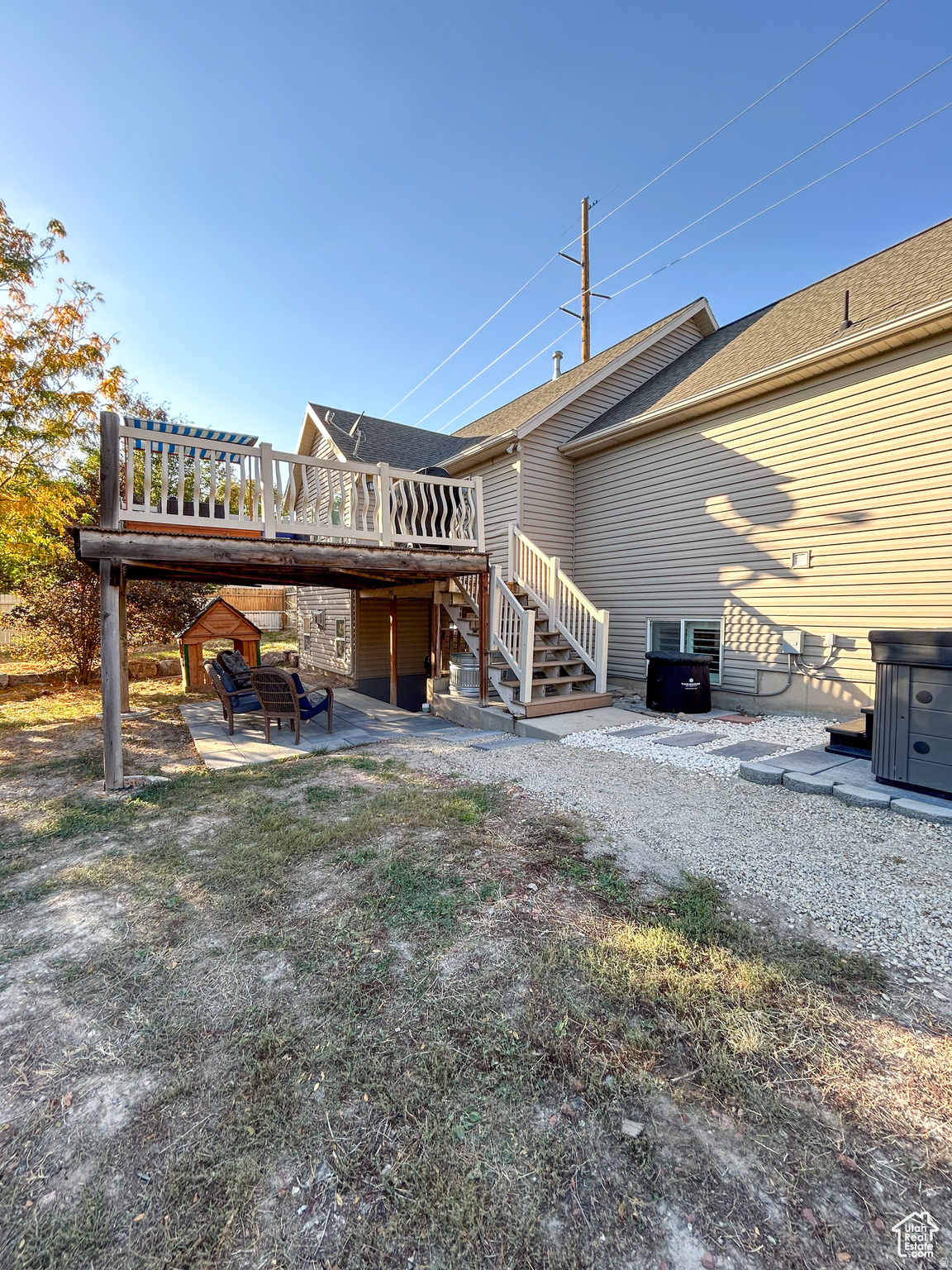 main property photo 40