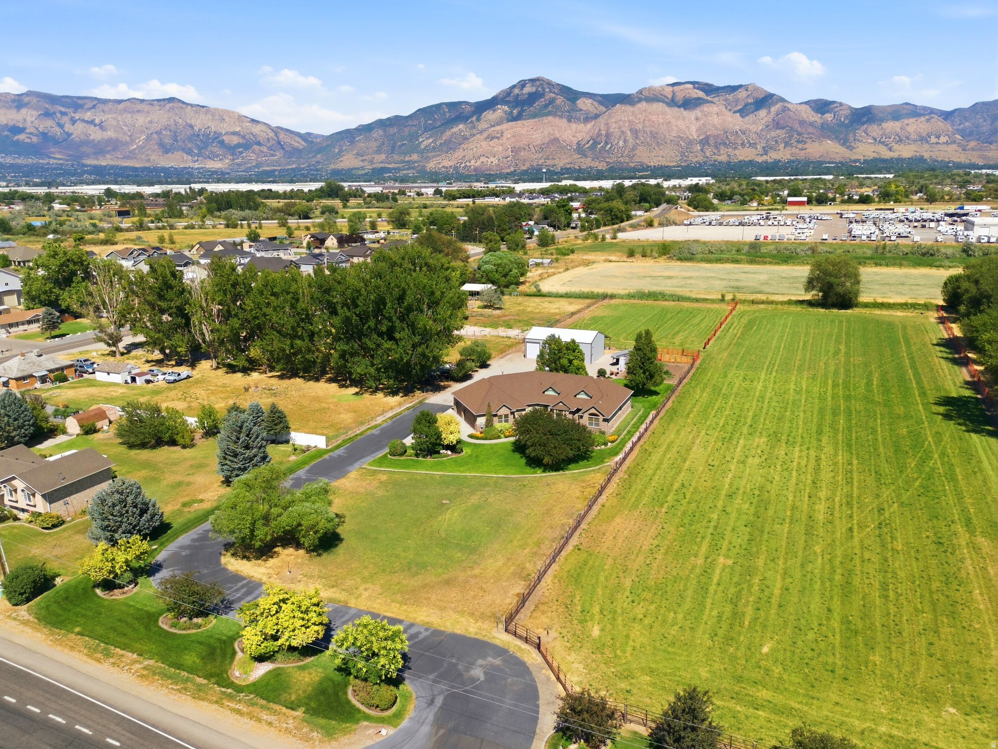 main property photo 15