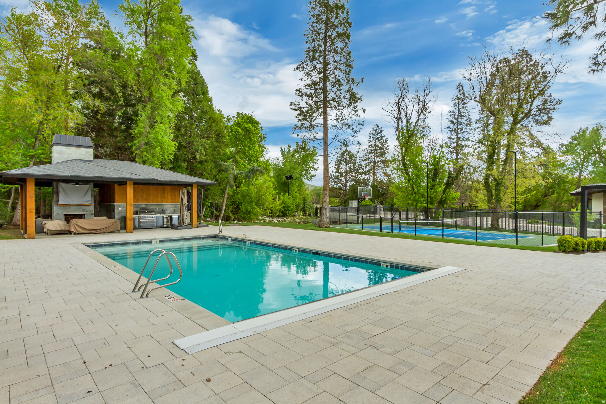 main property photo 112