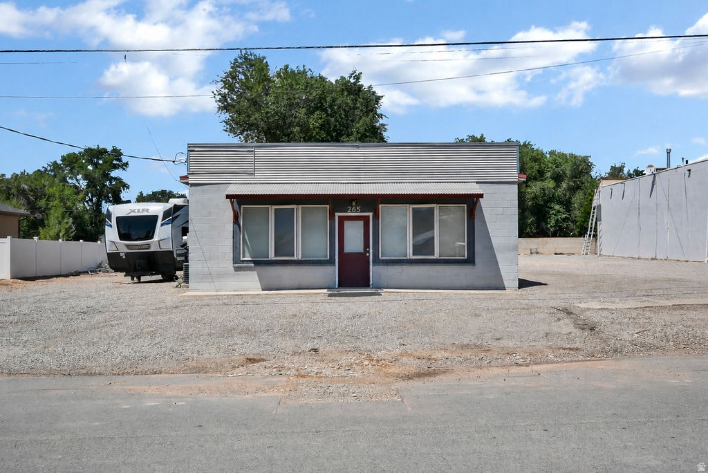 main property photo 4