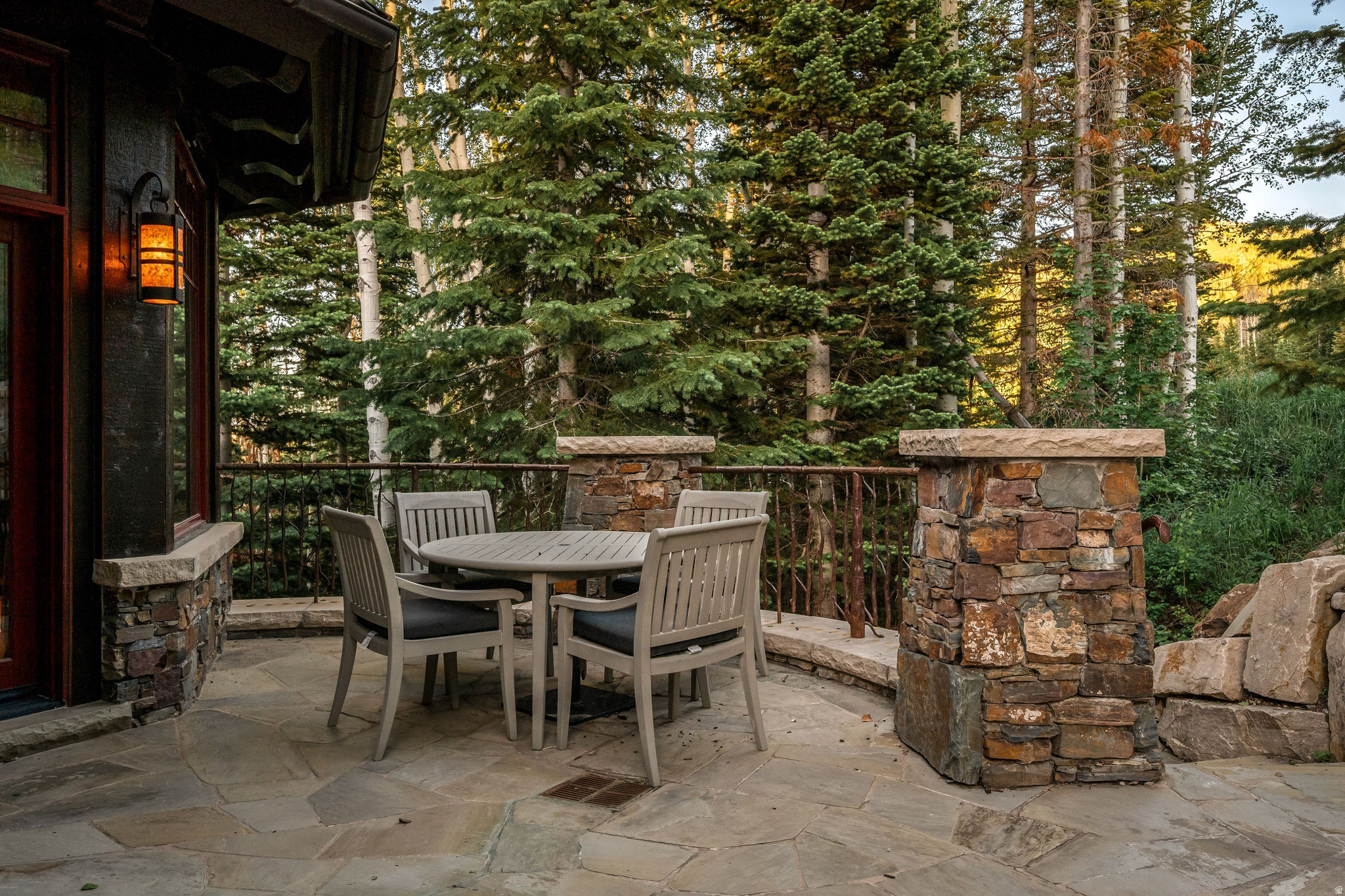 main property photo 50