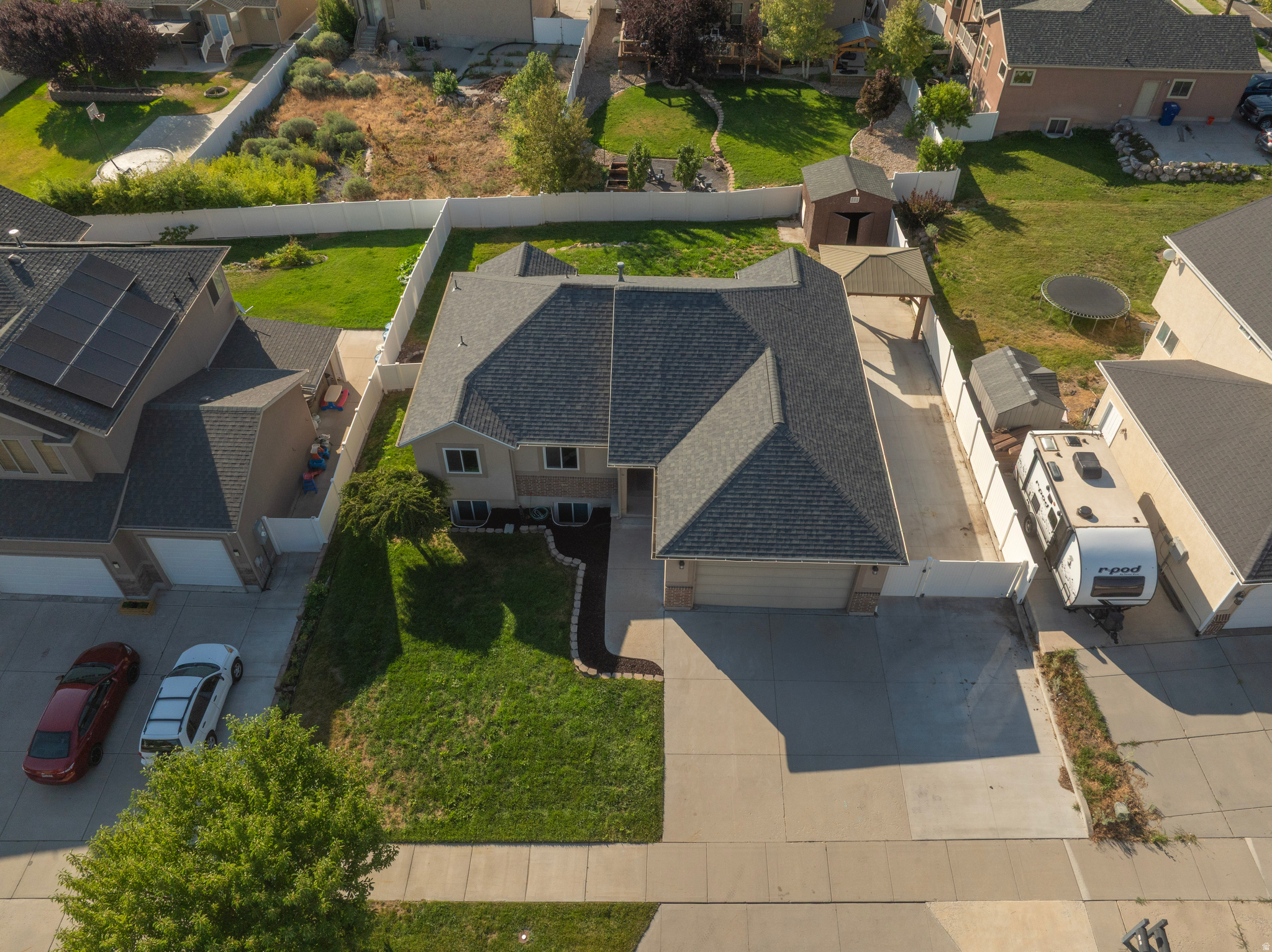 main property photo 41