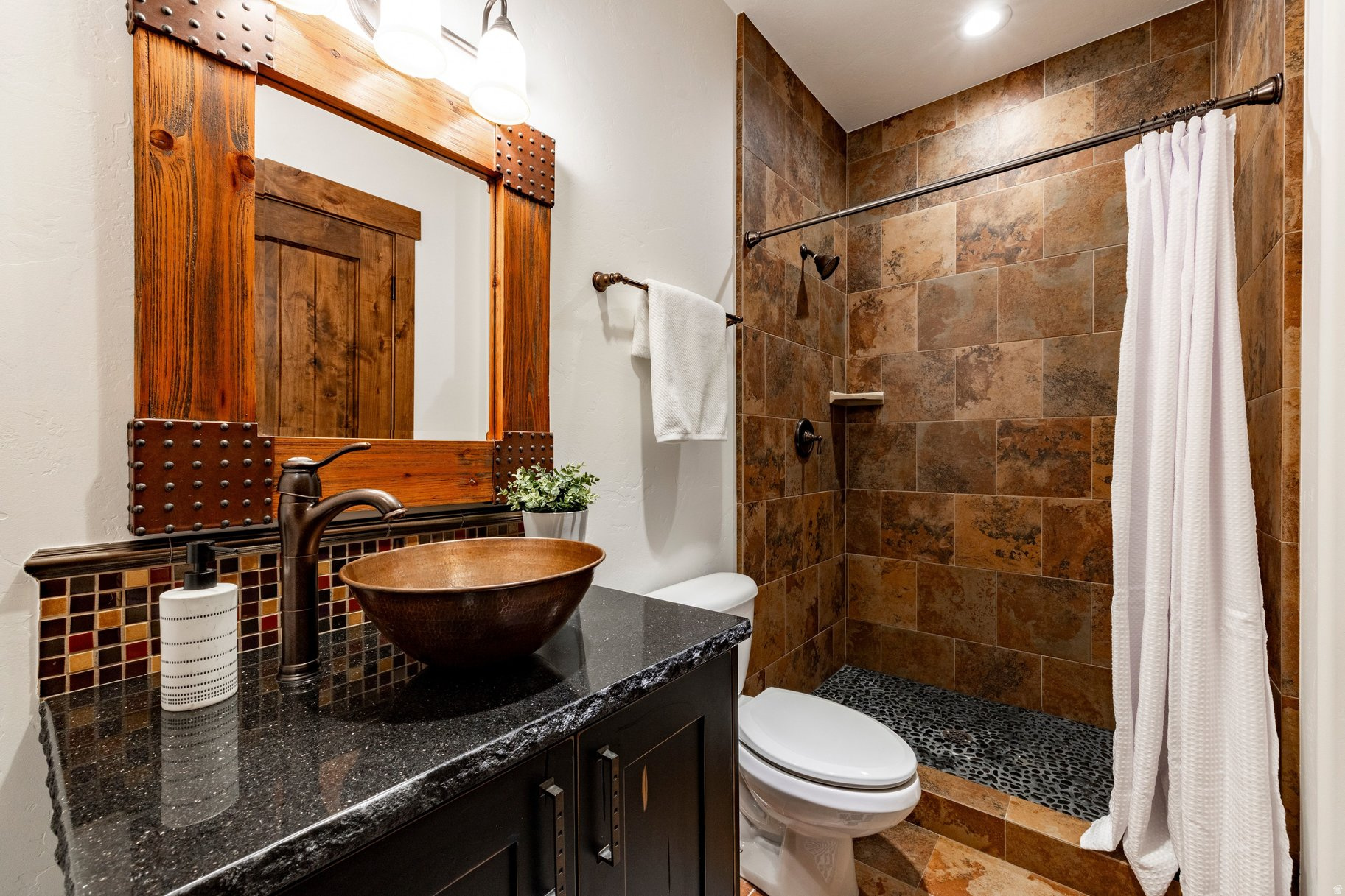 main property photo 68