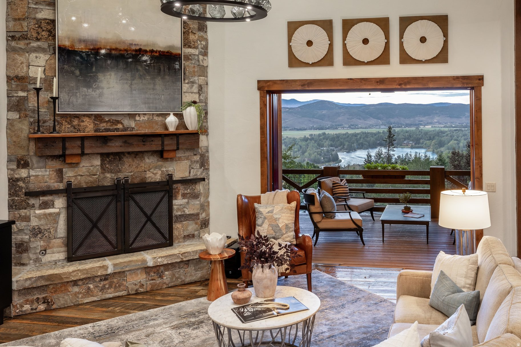 main property photo 8