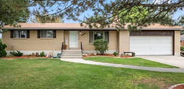 image of property with 3 Bed | 2 Bath | 2,564 Sqft