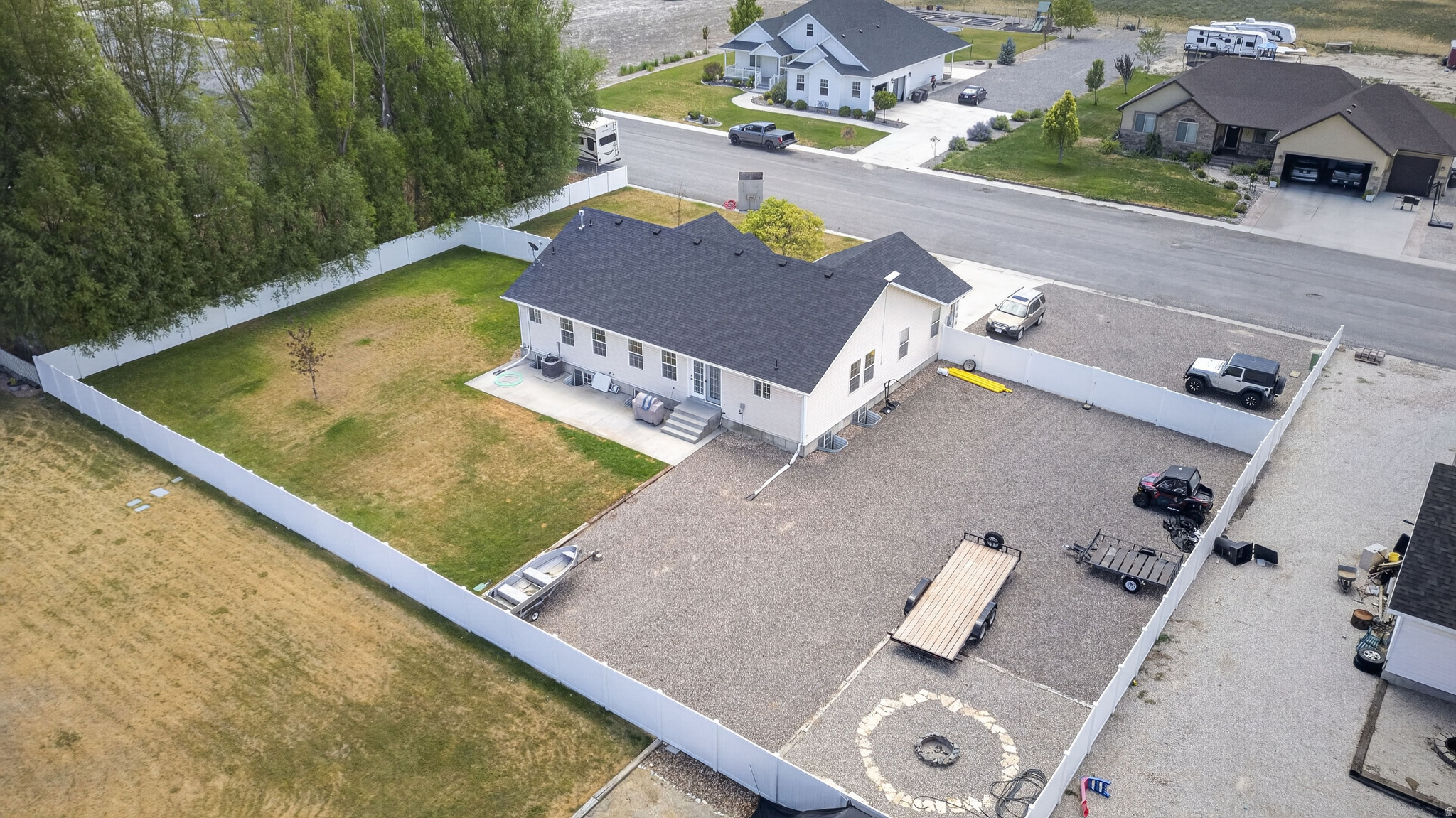 main property photo 42