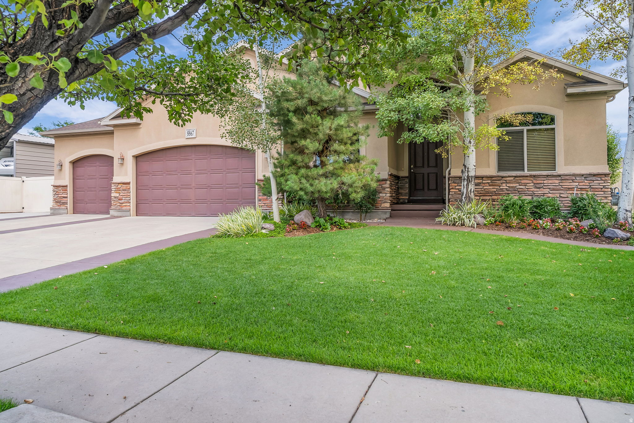 main property photo 51