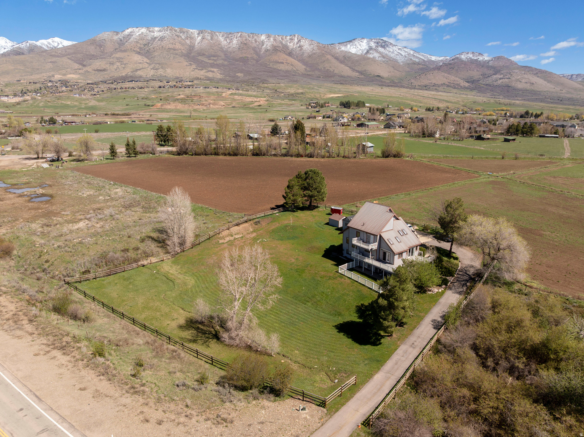 main property photo 16