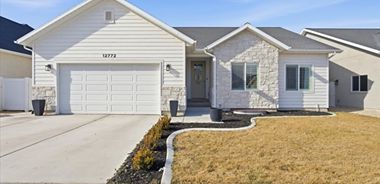 image of property with 6 Bed | 3 Bath | 3,600 Sqft