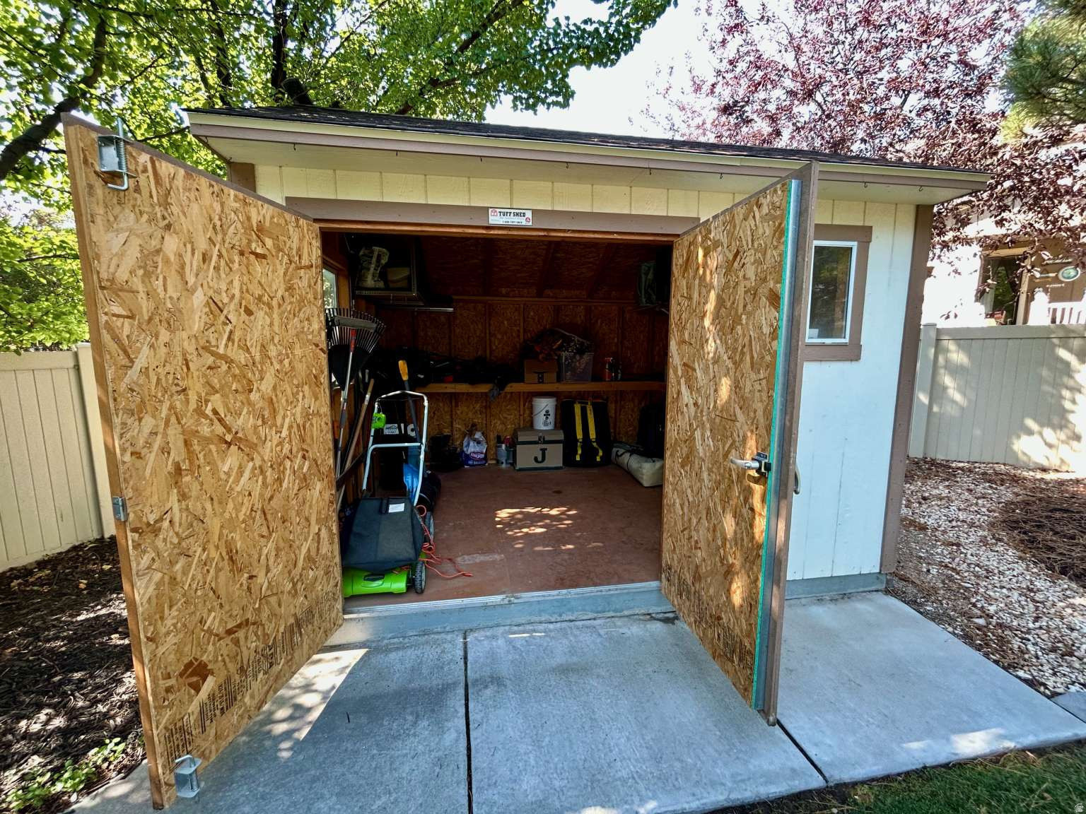 main property photo 59