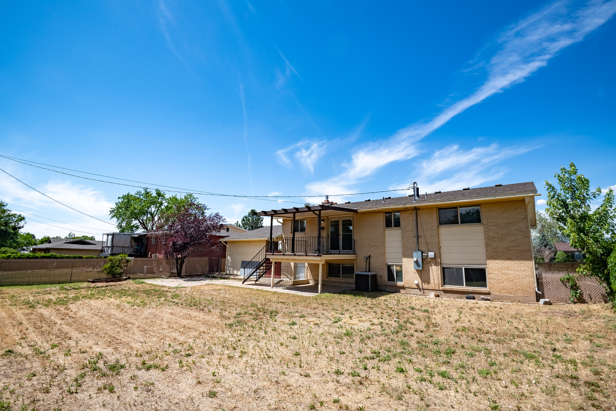 main property photo 14