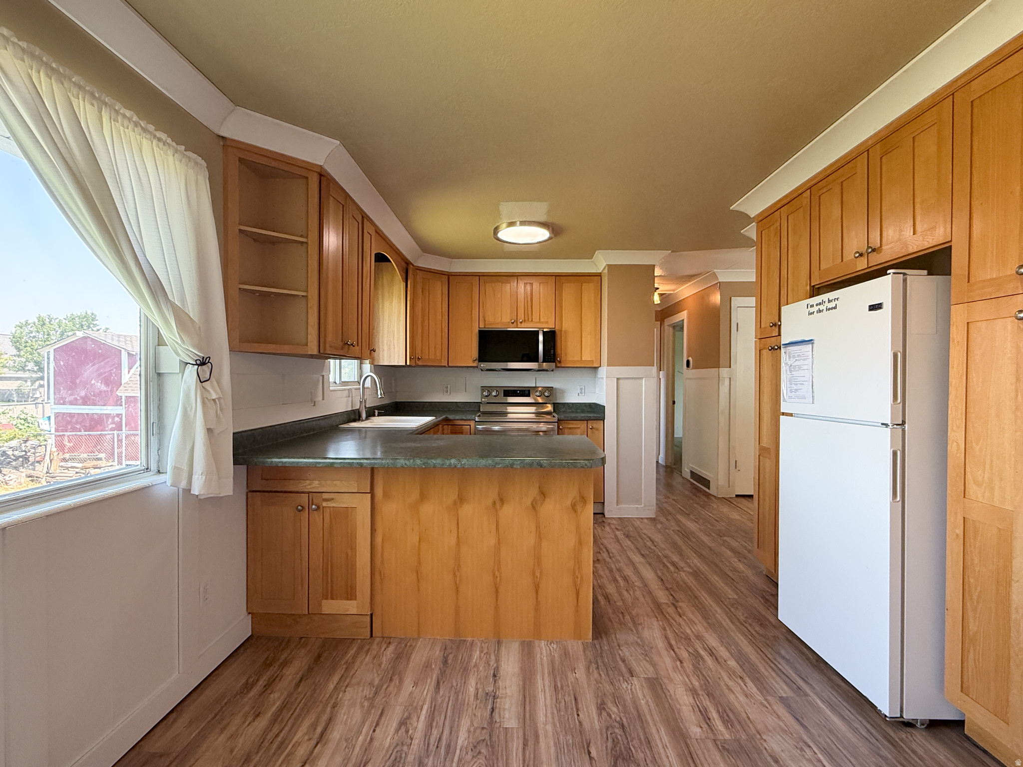 main property photo 4