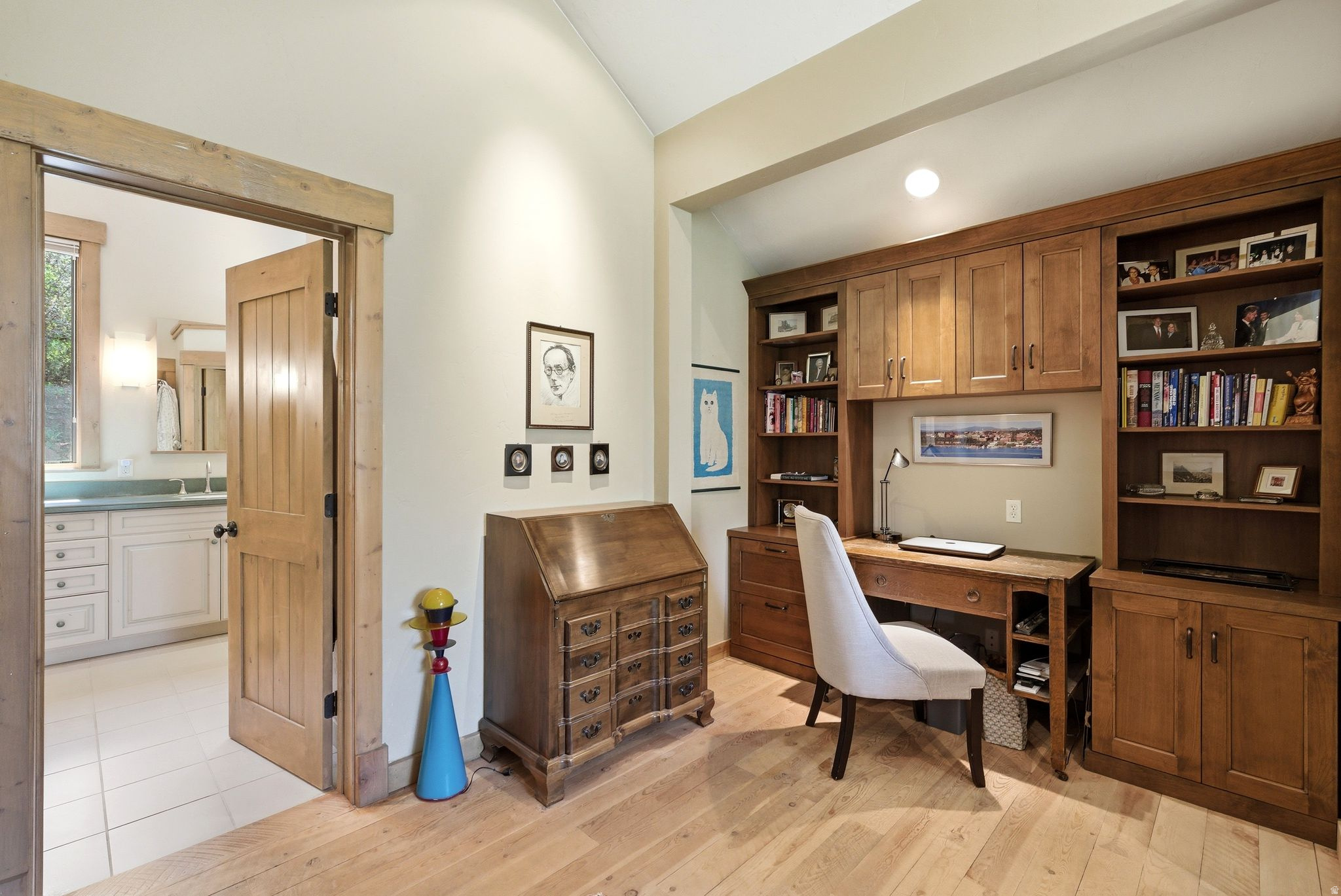 main property photo 28