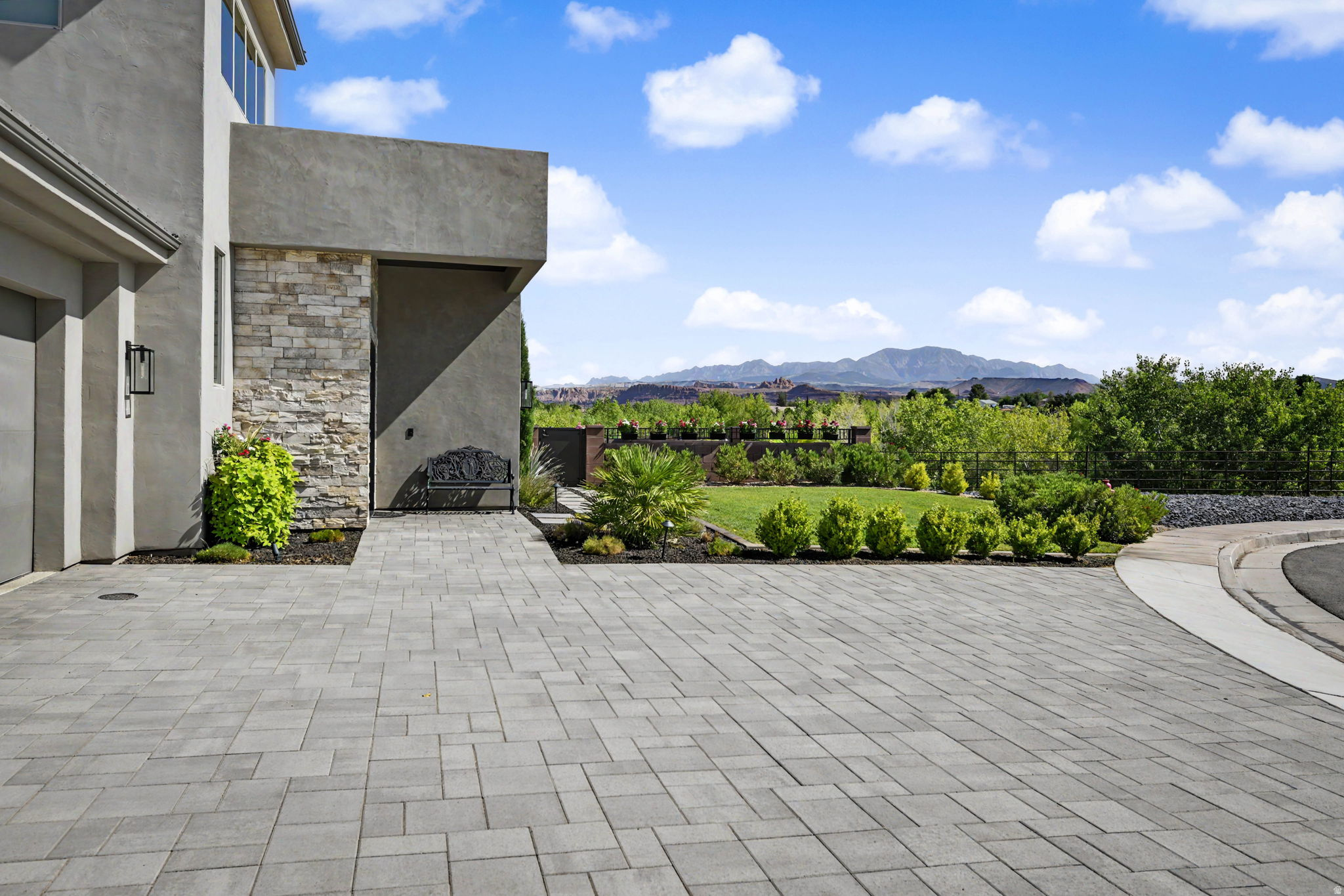 main property photo 74