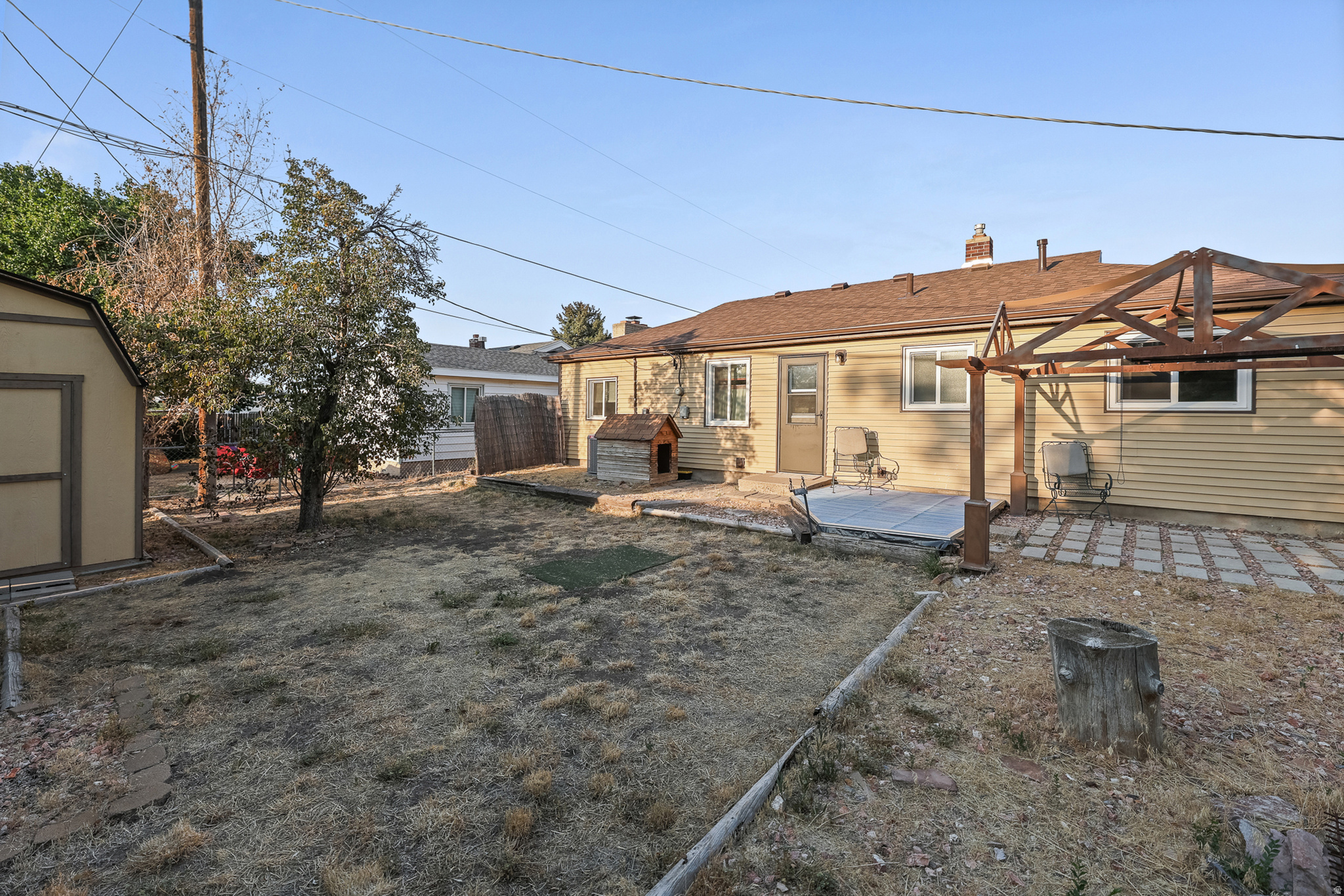 main property photo 18