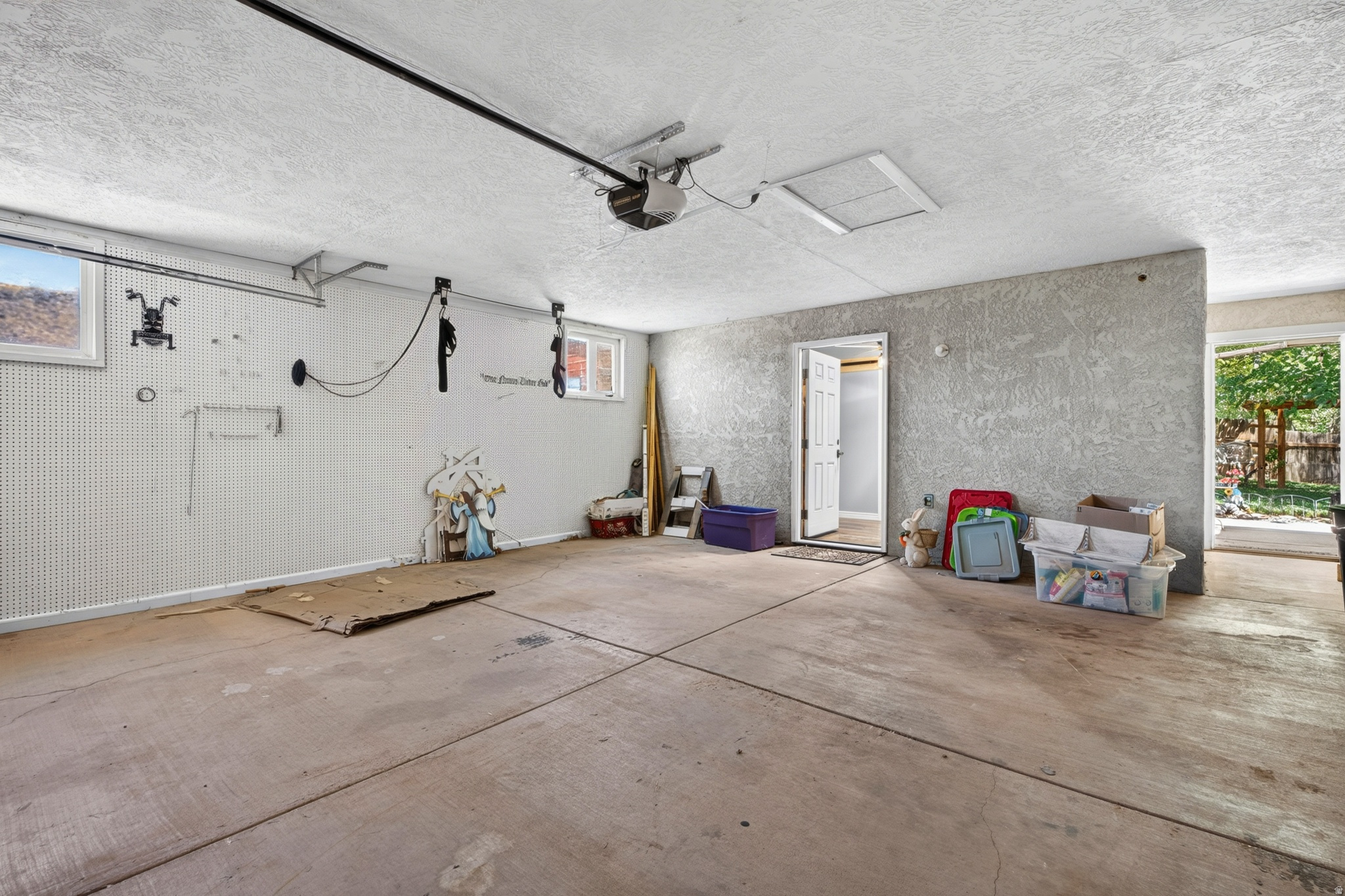 main property photo 124