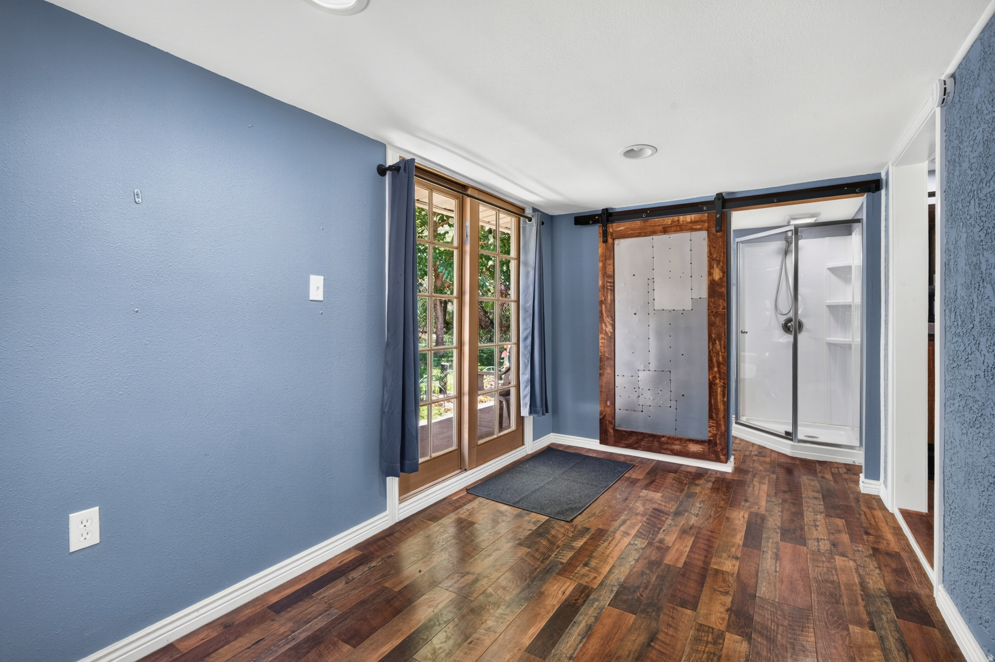 main property photo 49