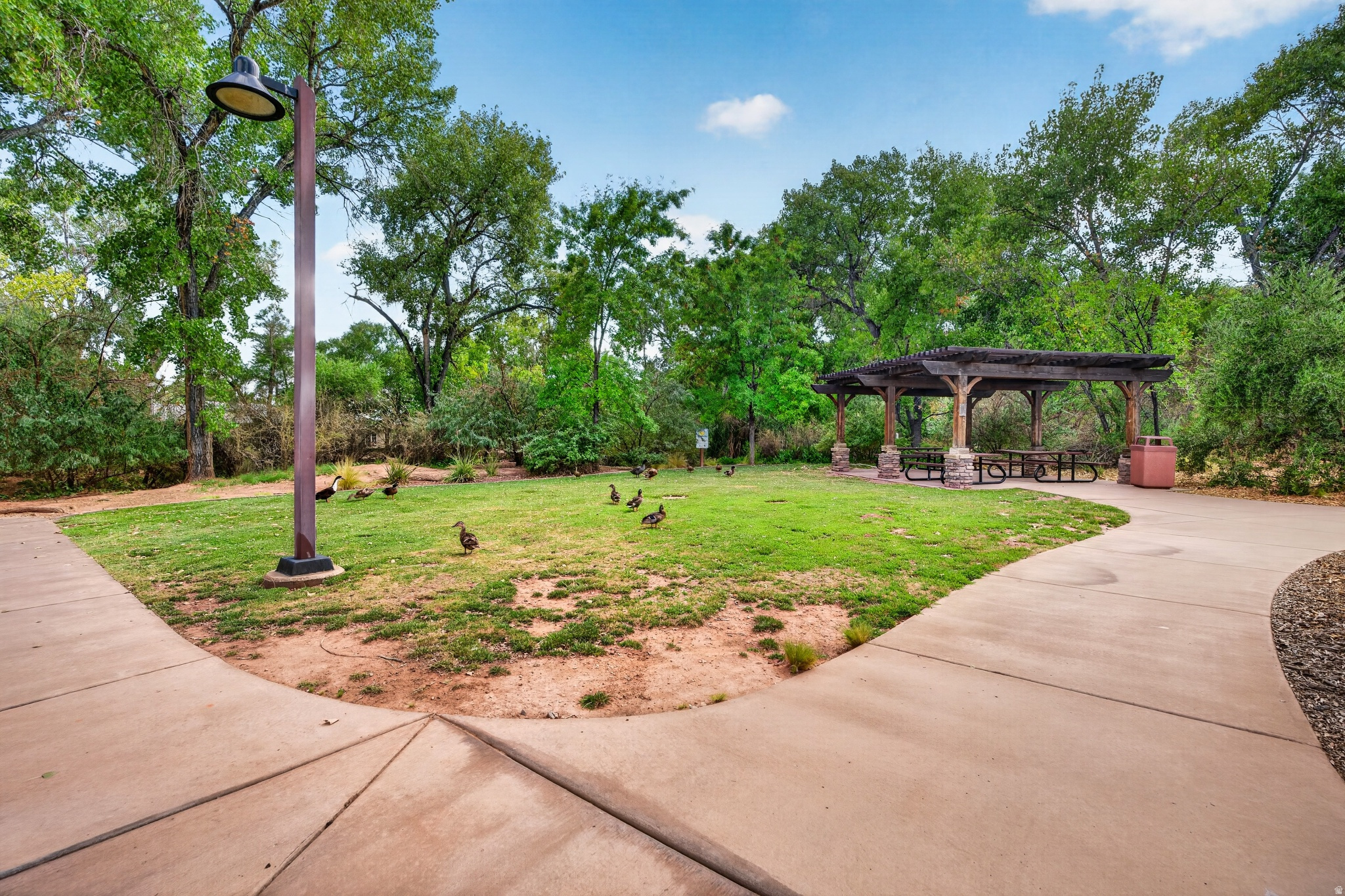 main property photo 90