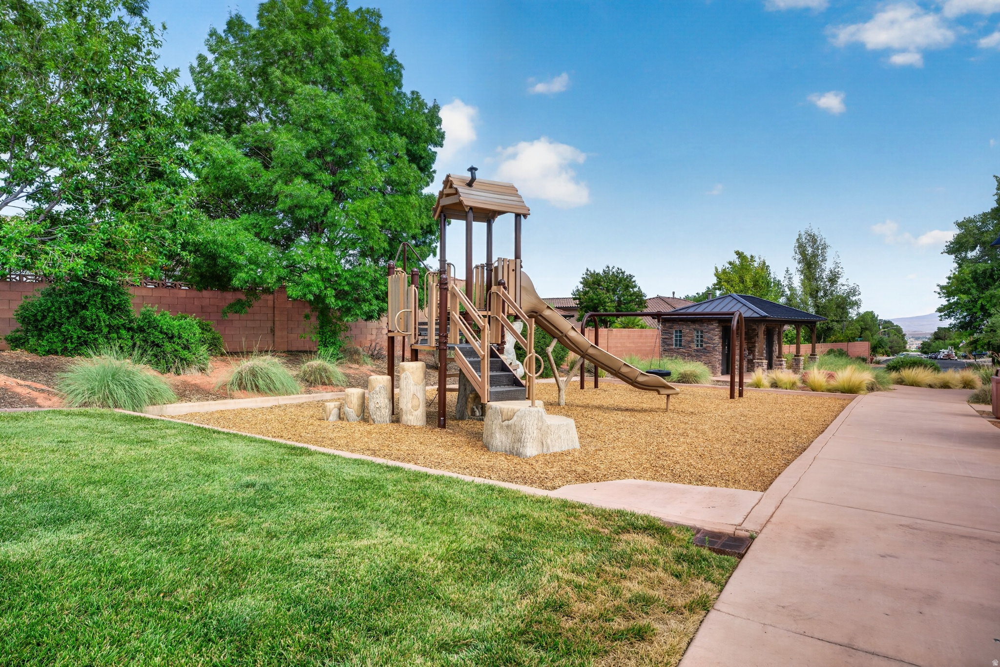 main property photo 91