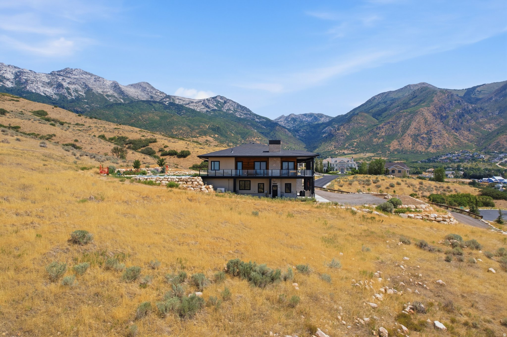 main property photo 19