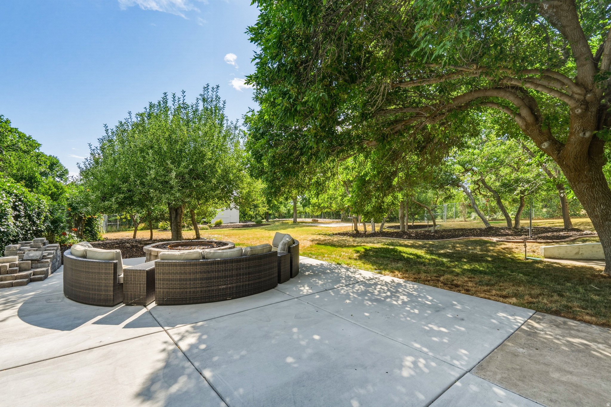 main property photo 75