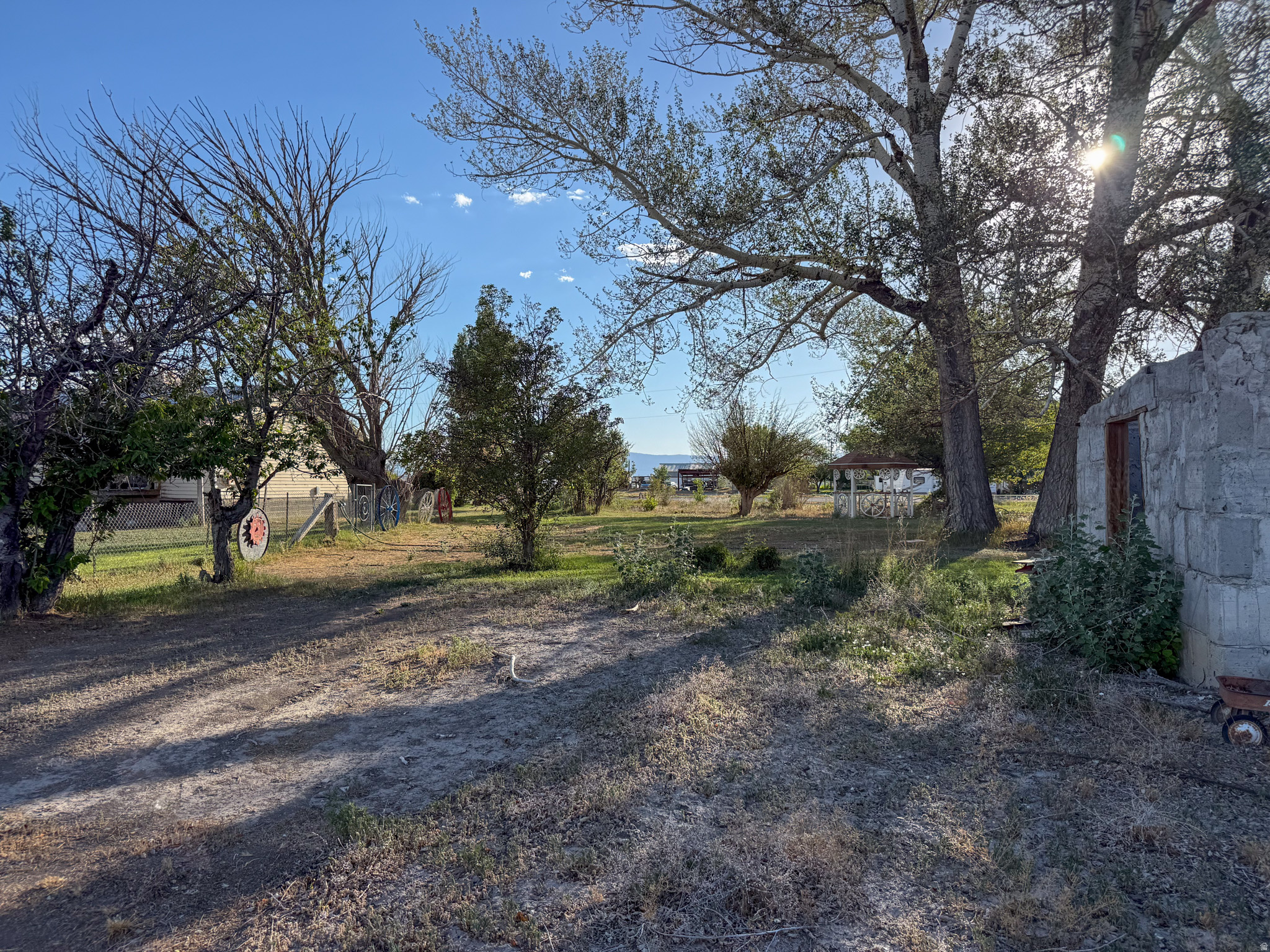 main property photo 12