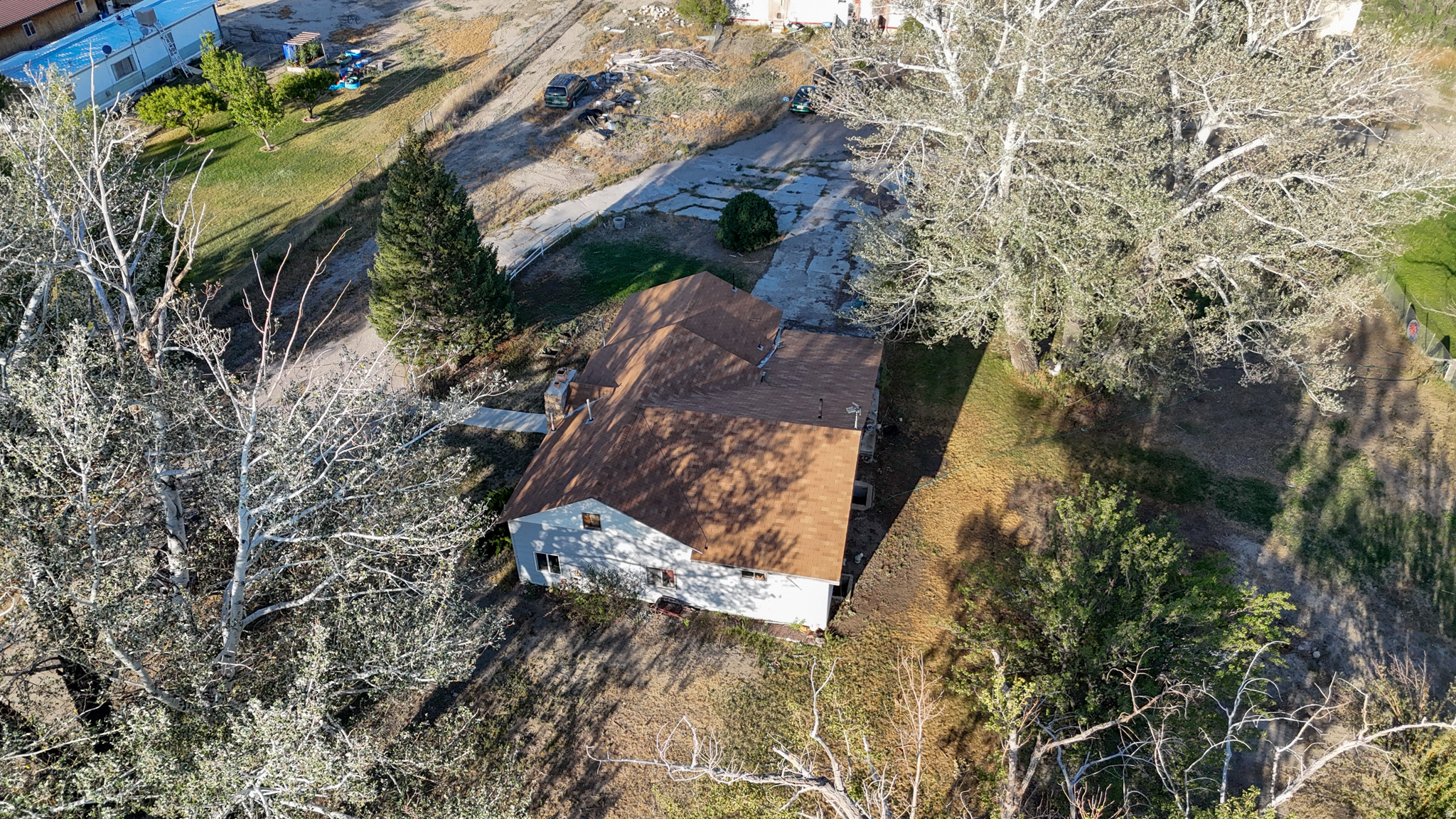 main property photo 16