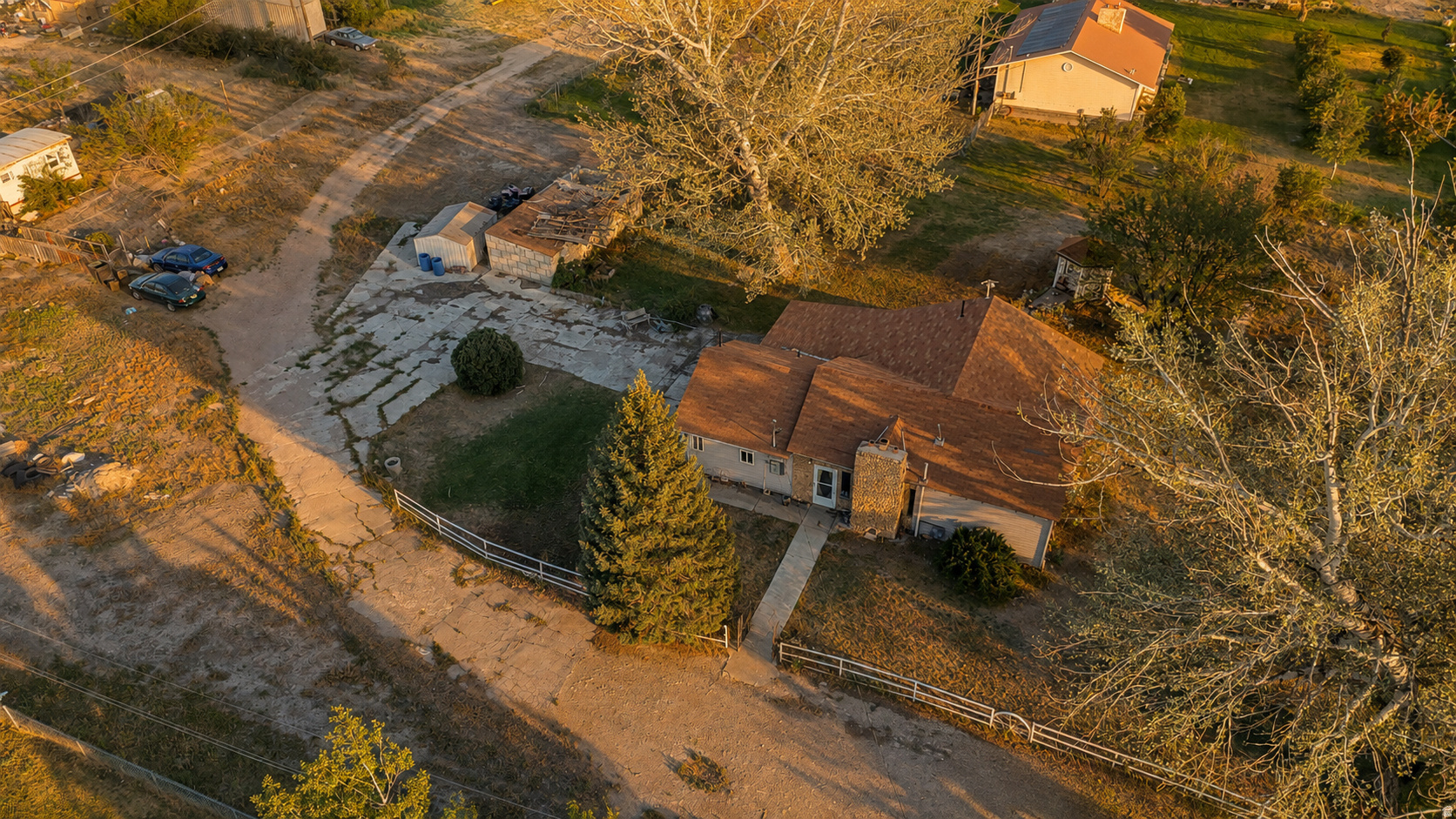 main property photo 4