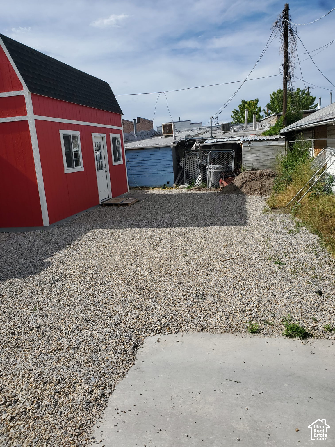 main property photo 8