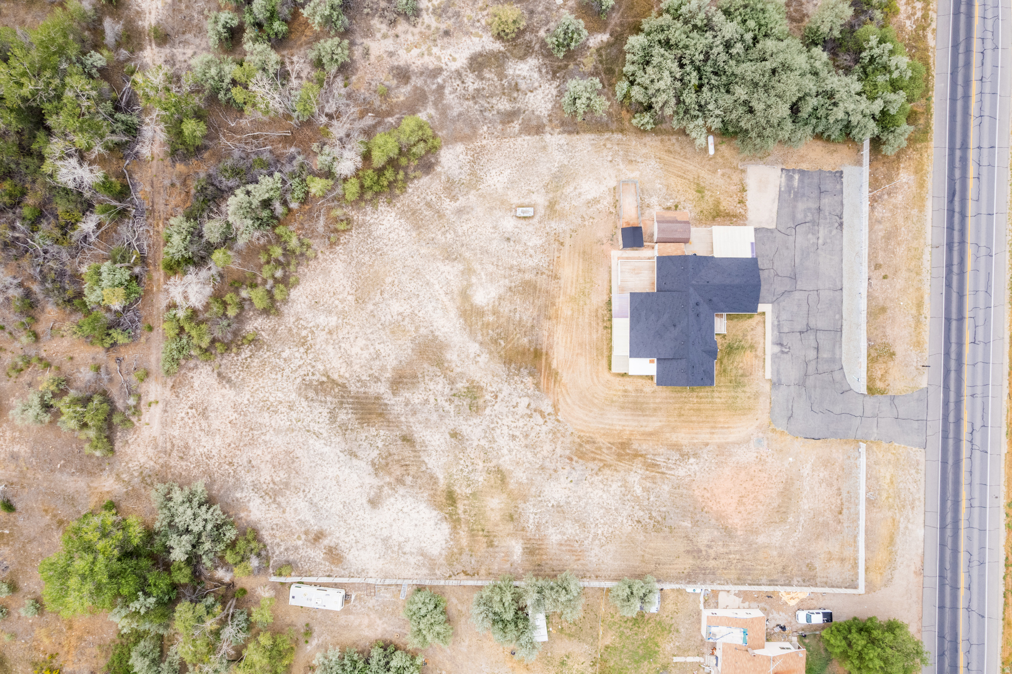main property photo 29