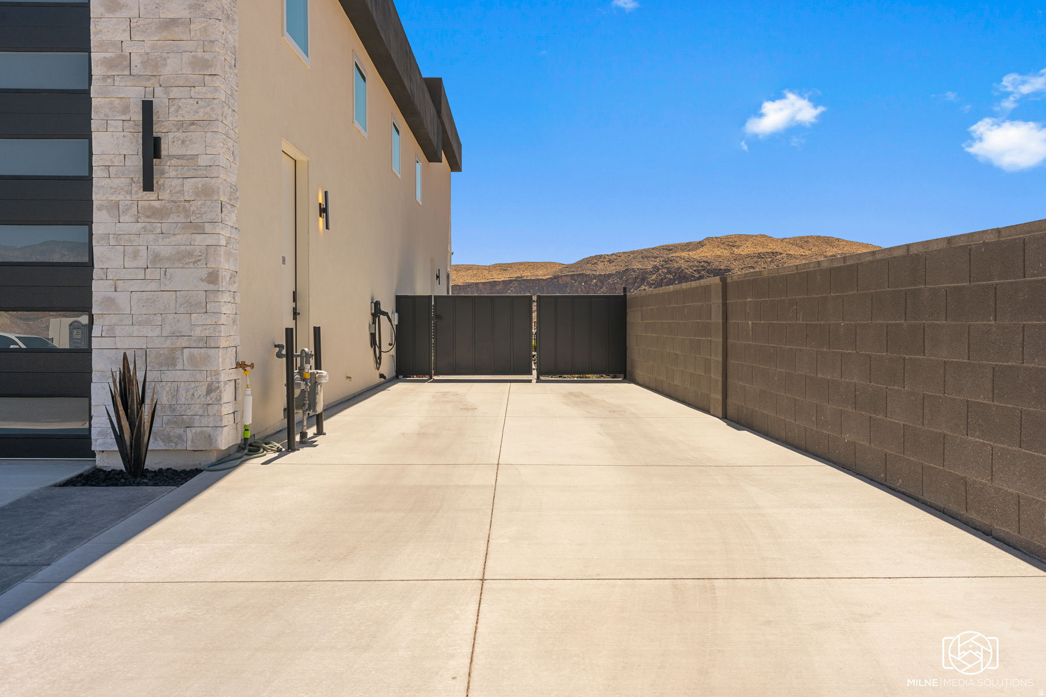 main property photo 65