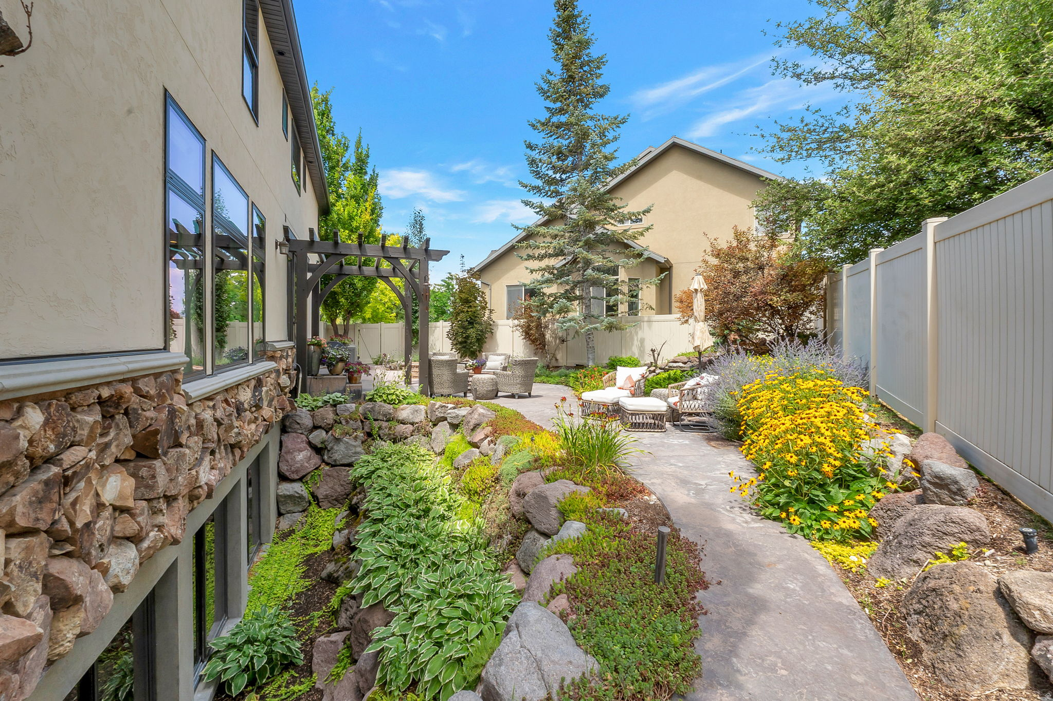 main property photo 54