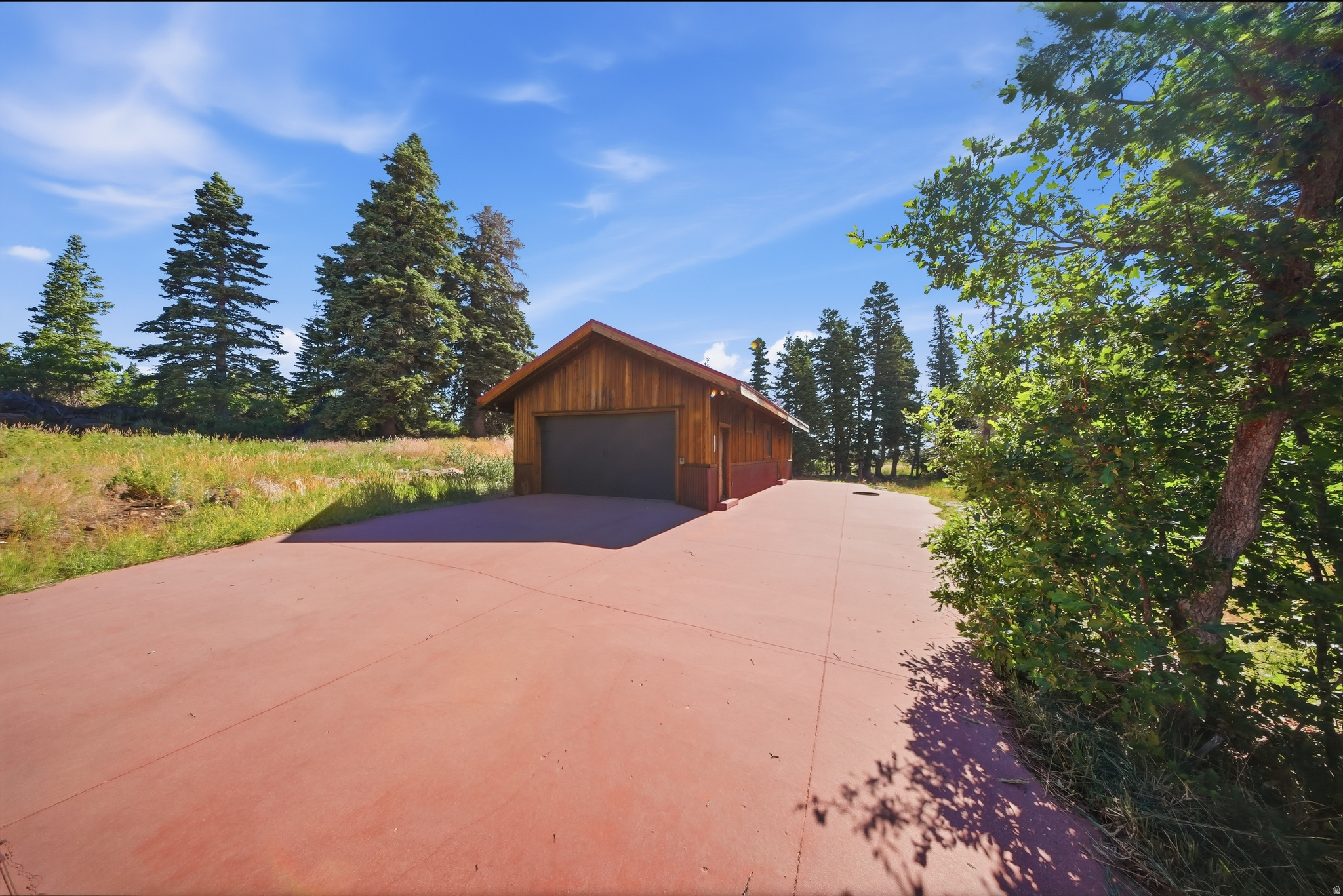 main property photo 47