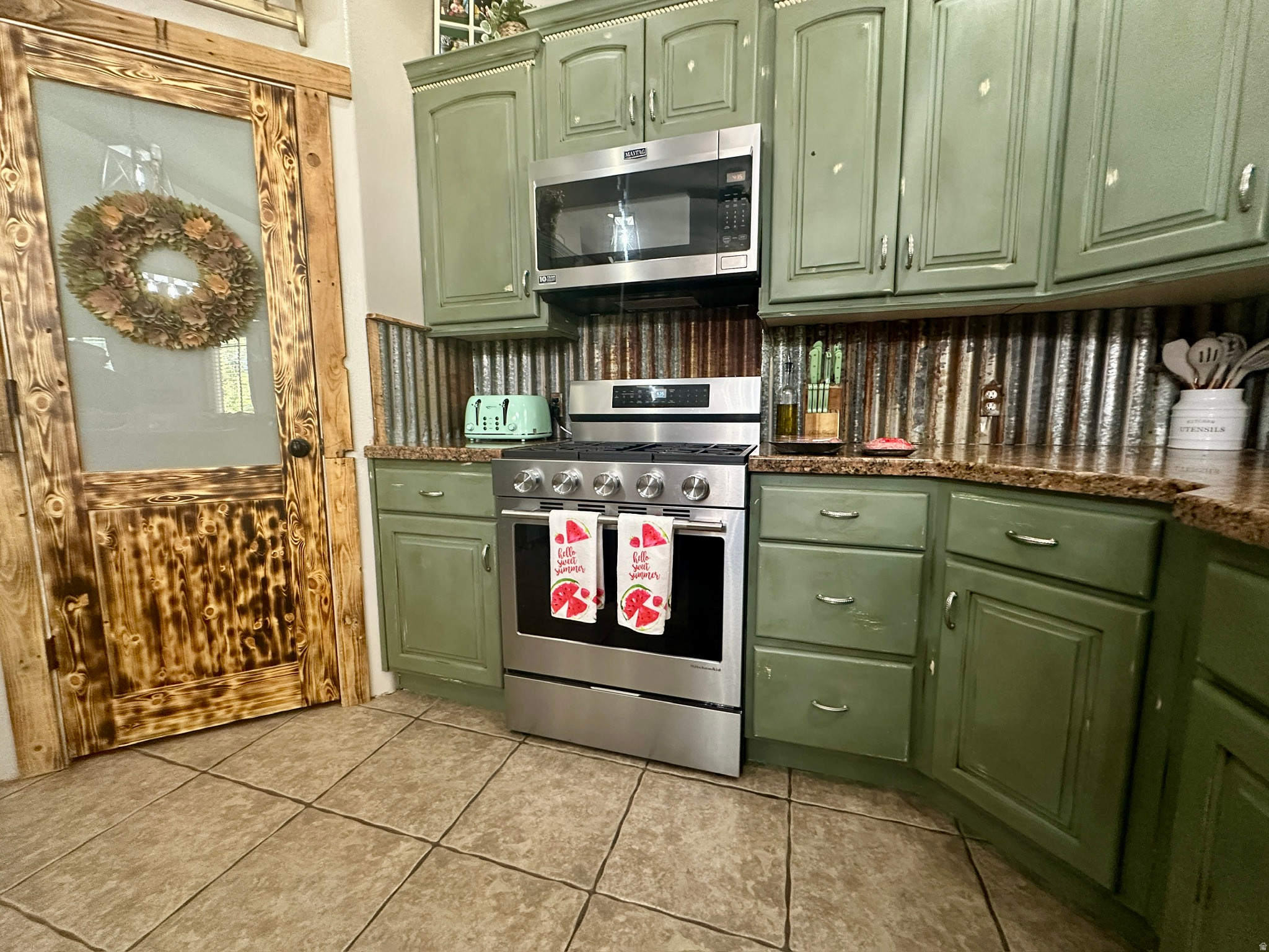main property photo 17