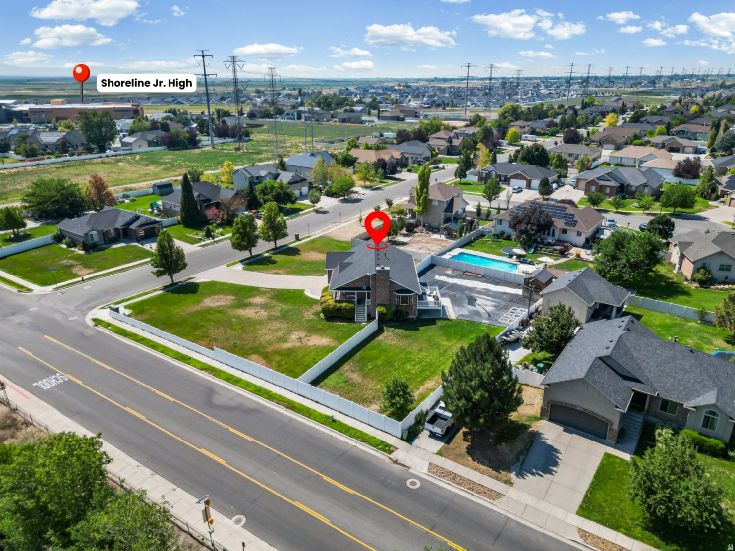 main property photo 32