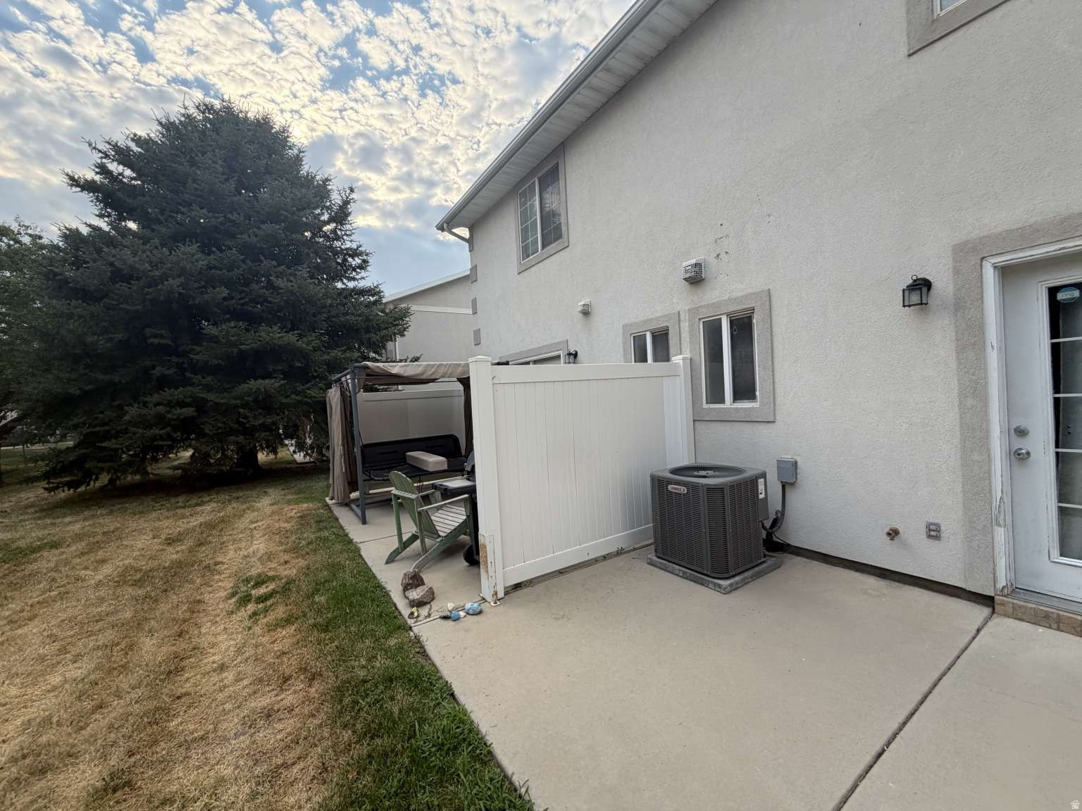 main property photo 21